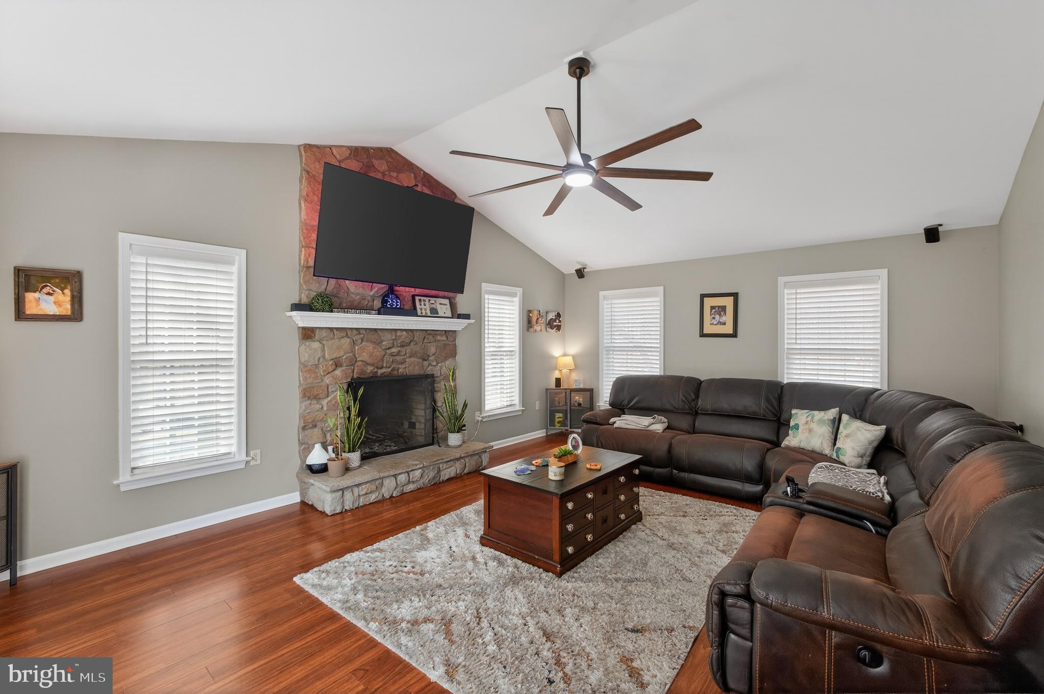 ROCKY GLEN - Residential