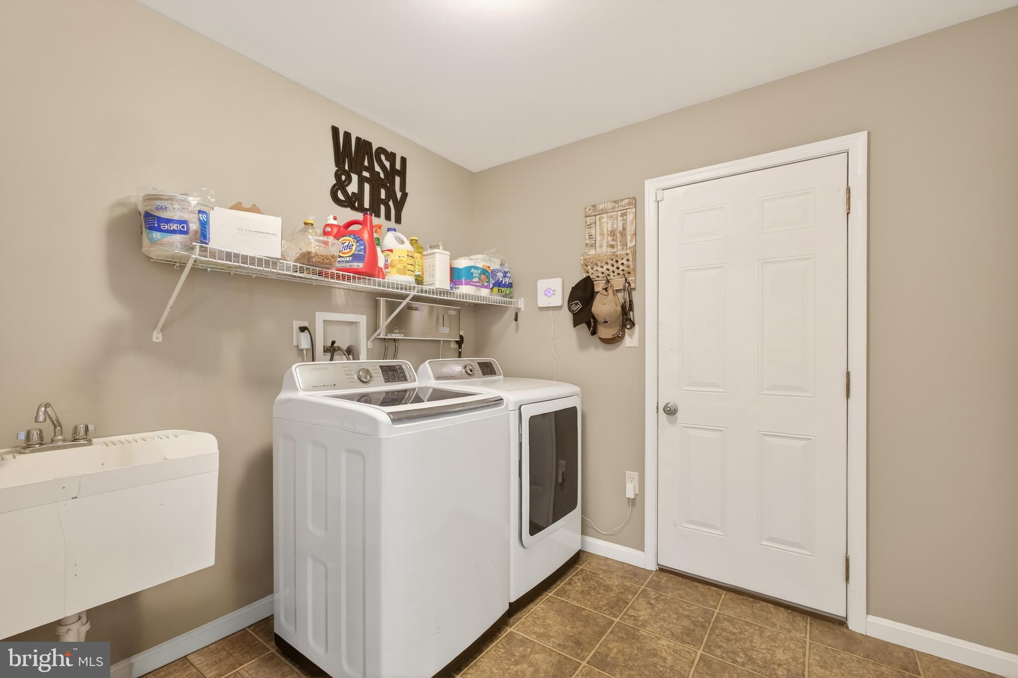 ROCKY GLEN - Residential