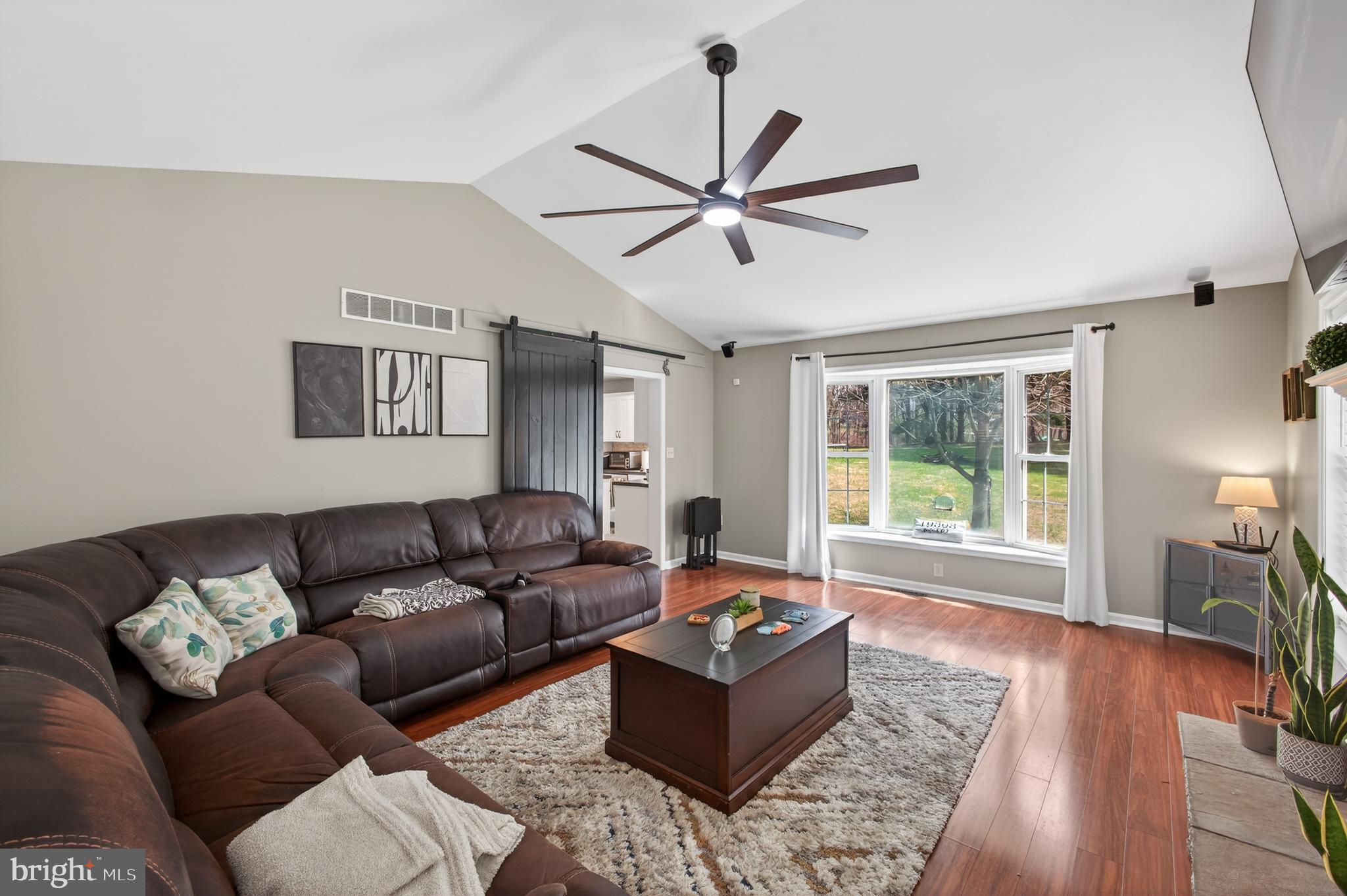 ROCKY GLEN - Residential