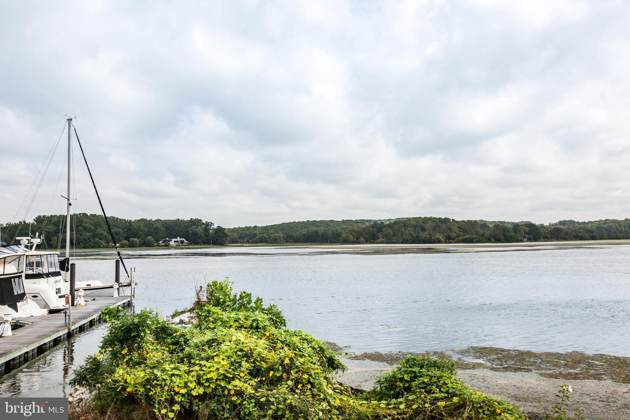 BELMONT BAY - Residential
