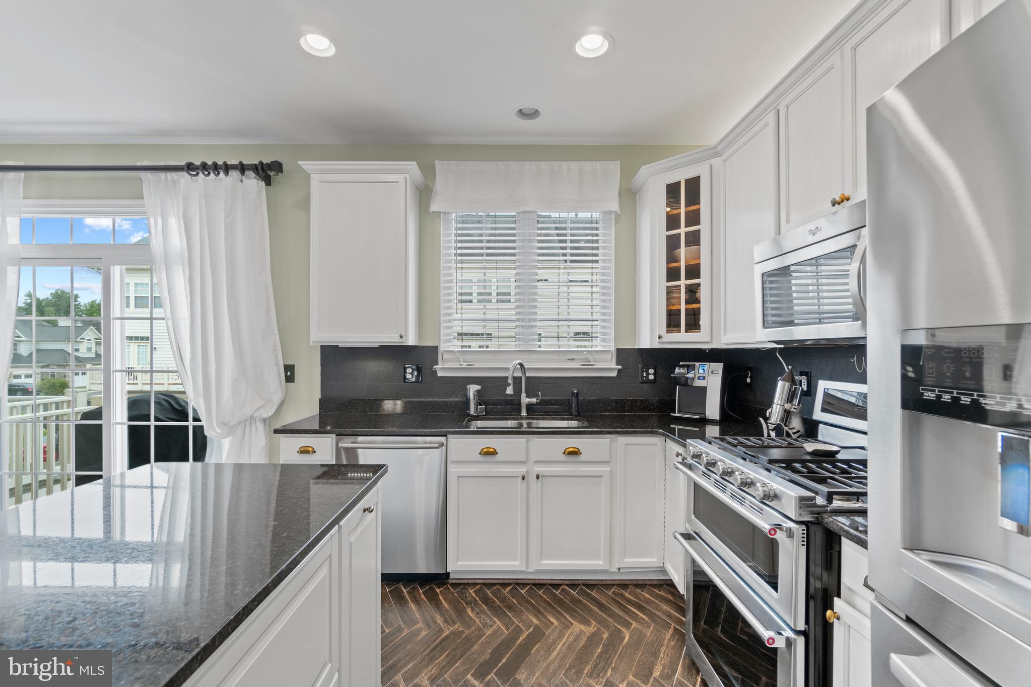 BELMONT BAY - Residential