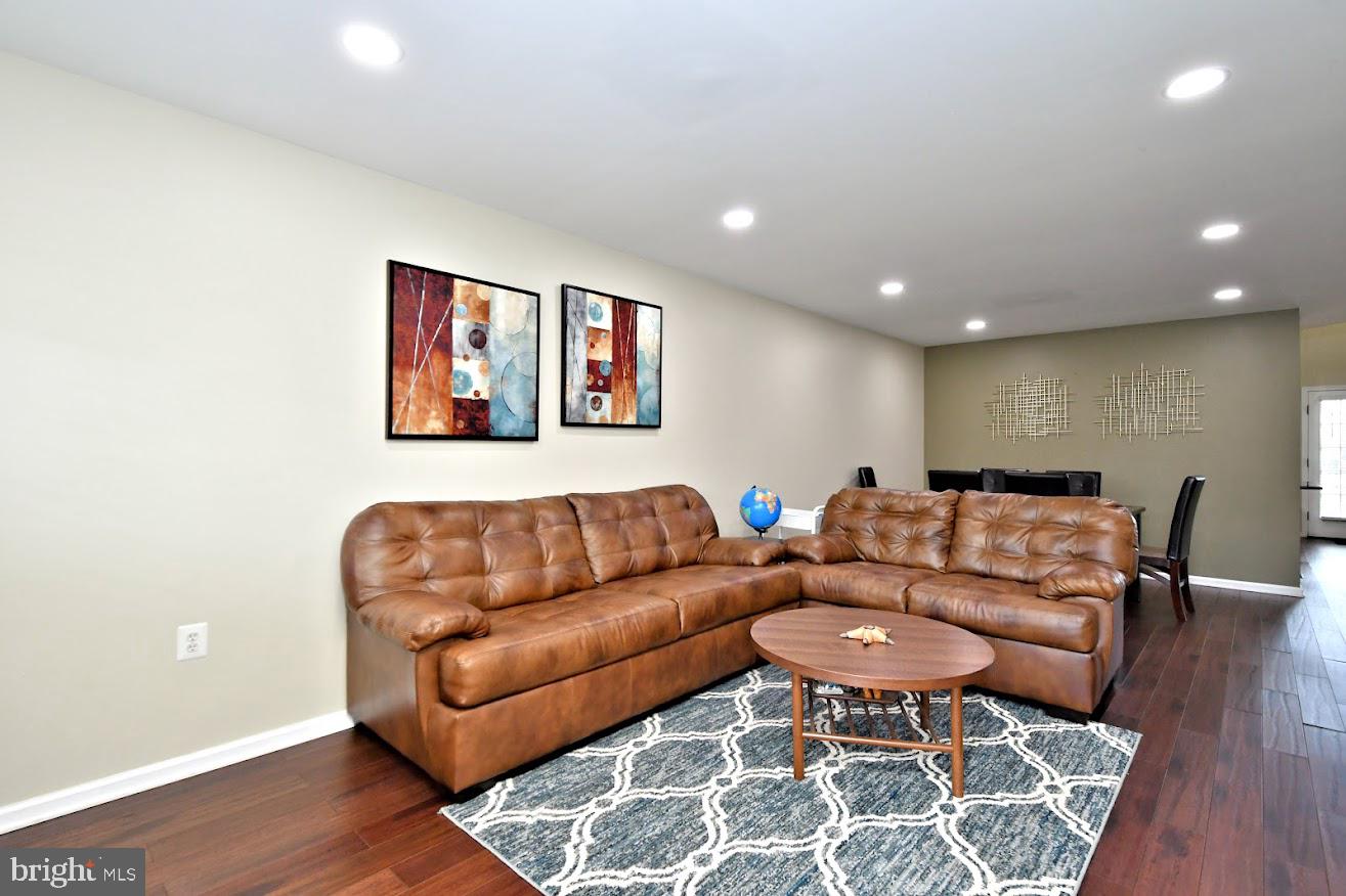 123 RAINTREE CROSSING