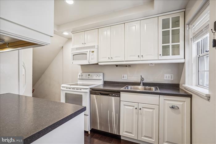 FAIRLINGTON VILLAGES - Residential Lease