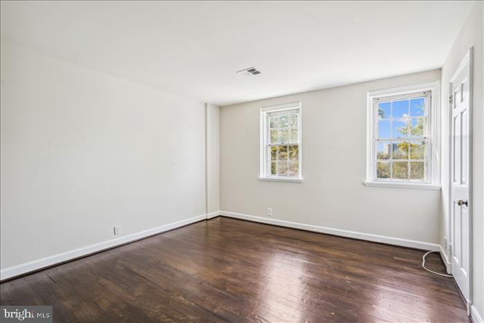 FAIRLINGTON VILLAGES - Residential Lease