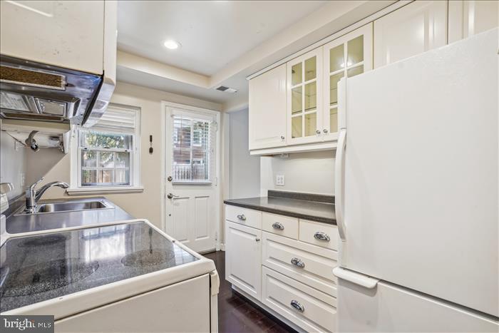 FAIRLINGTON VILLAGES - Residential Lease