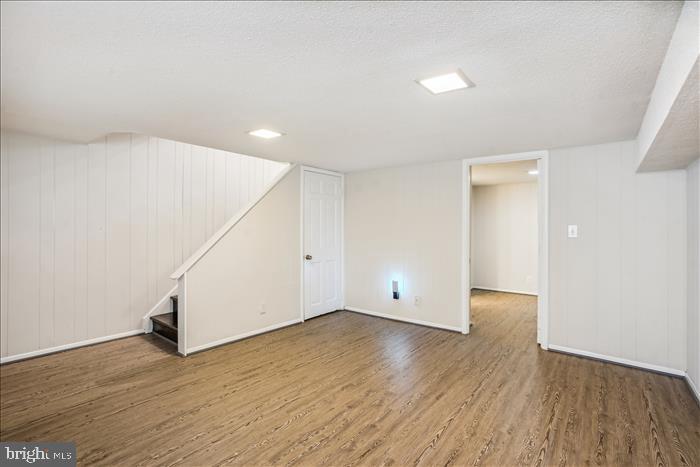 FAIRLINGTON VILLAGES - Residential Lease