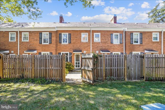 FAIRLINGTON VILLAGES - Residential Lease