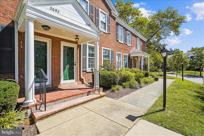FAIRLINGTON VILLAGES - Residential Lease