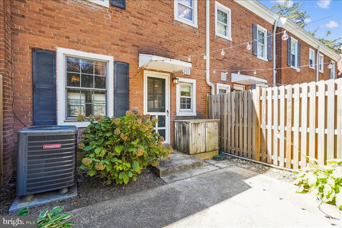 FAIRLINGTON VILLAGES - Residential Lease