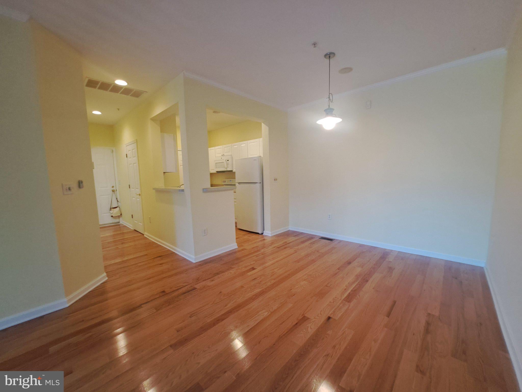 4100 SAND PIPER DRIVE 4104