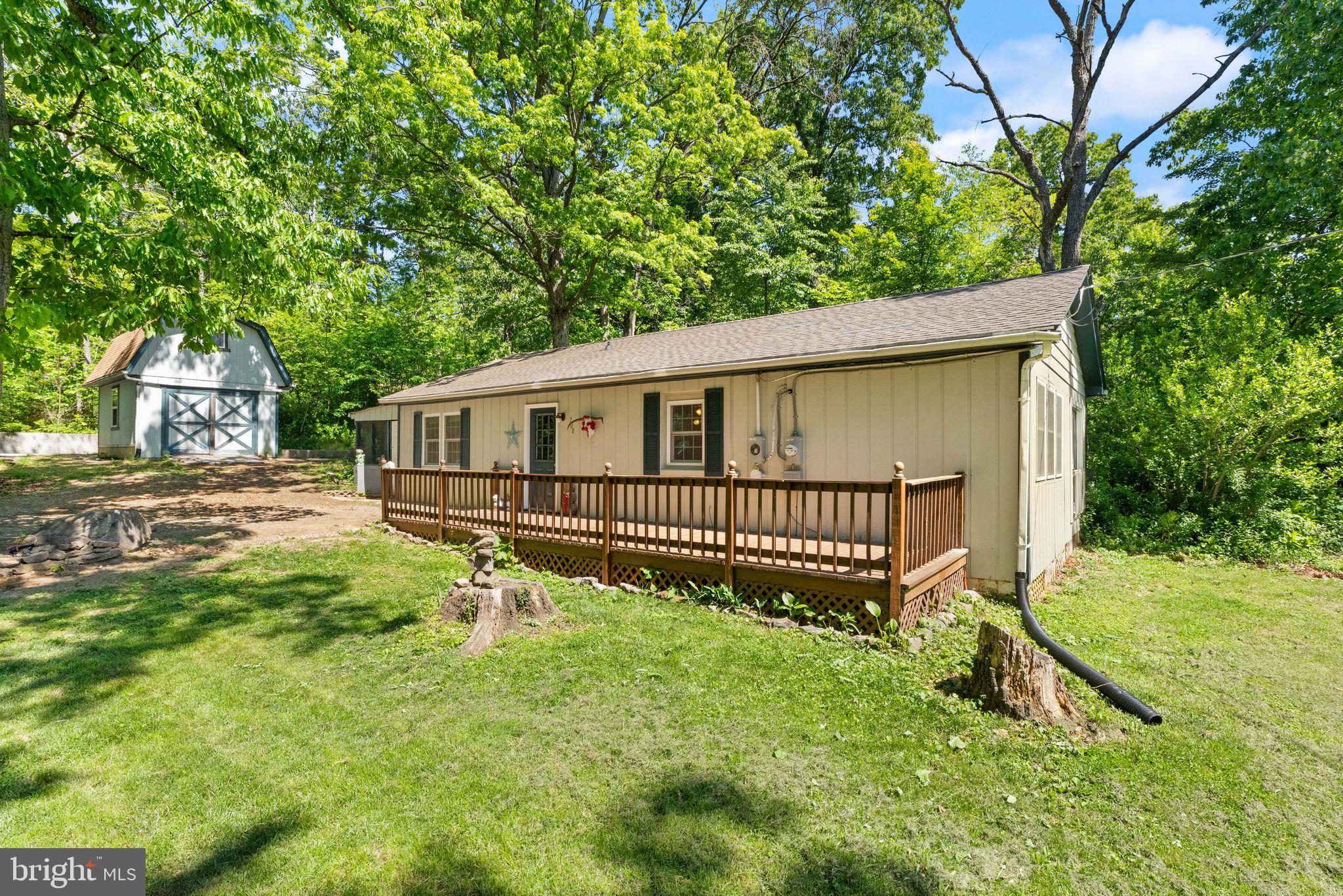 700 TOMAHAWK TRAIL