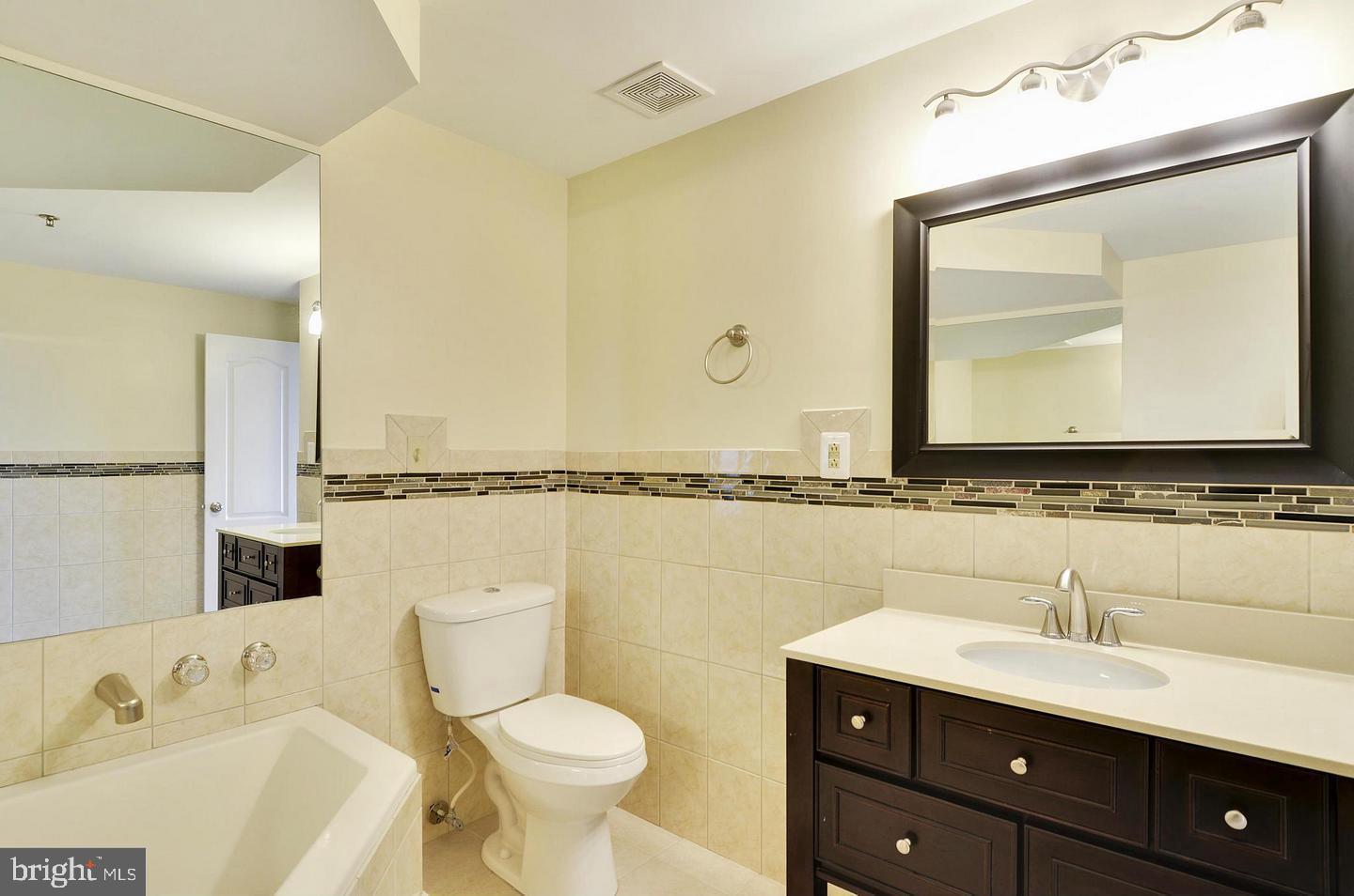 BELLA VISTA - Residential Lease