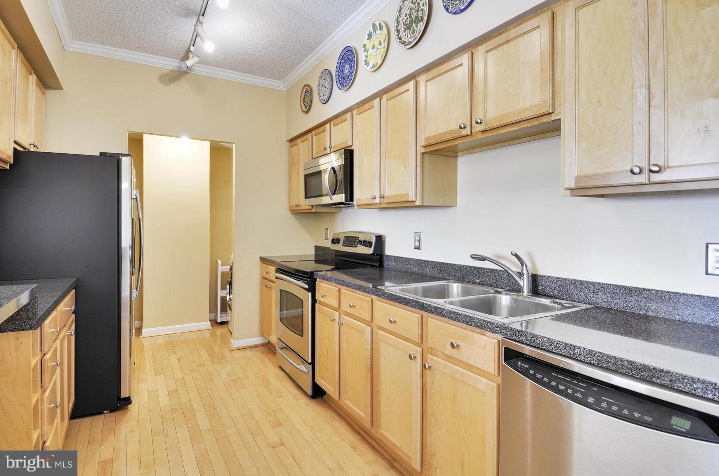 BELLA VISTA - Residential Lease