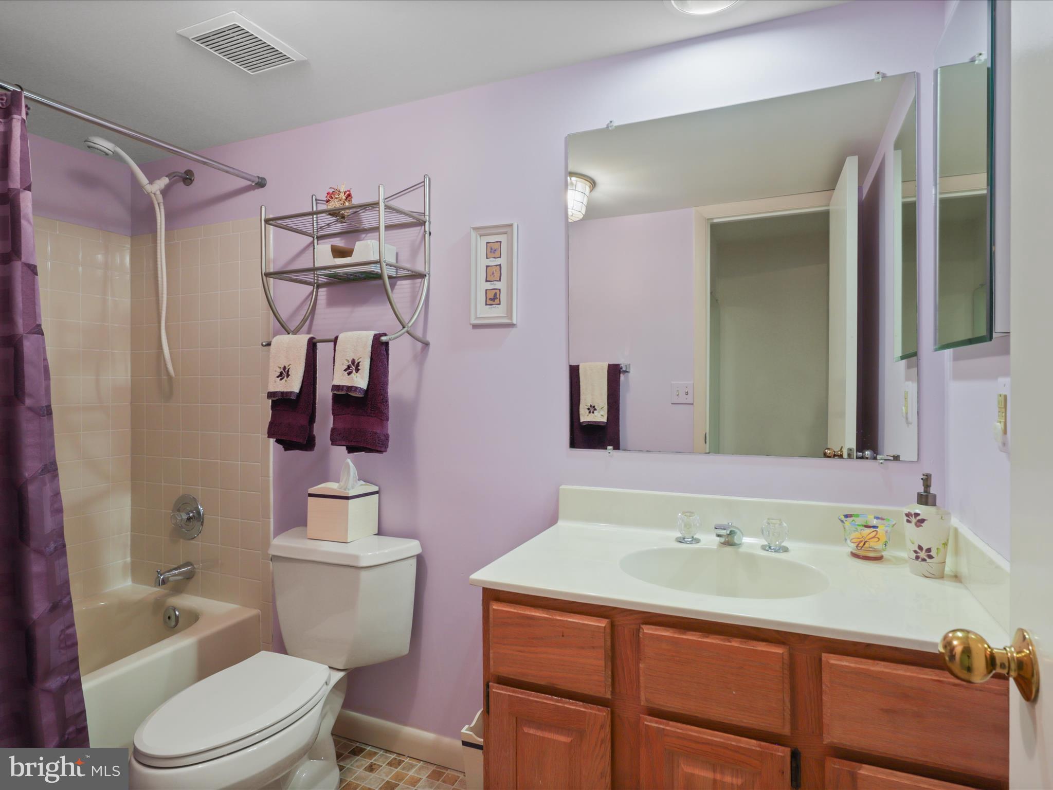 WEDGEWOOD - Residential Lease