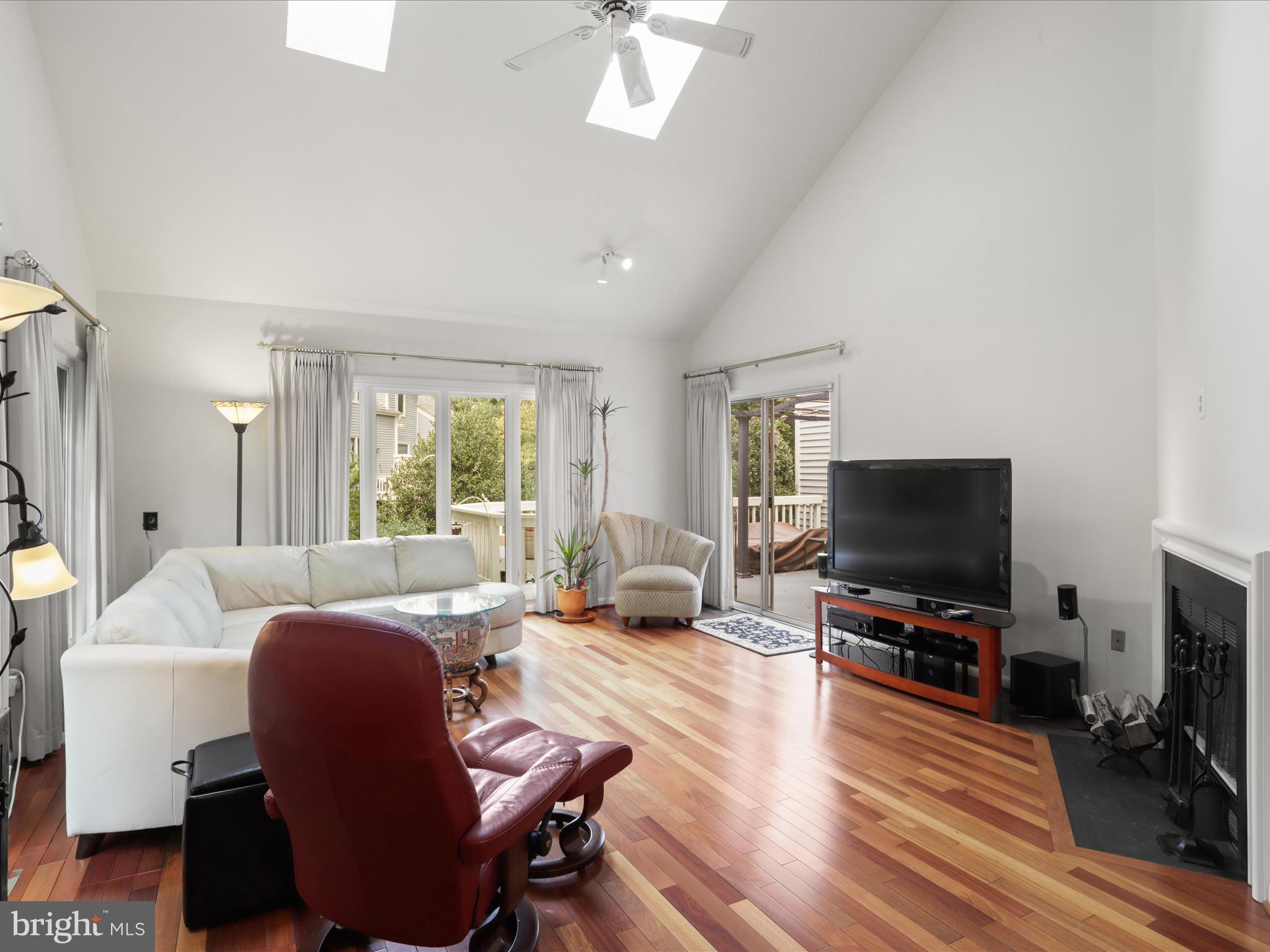 WEDGEWOOD - Residential Lease