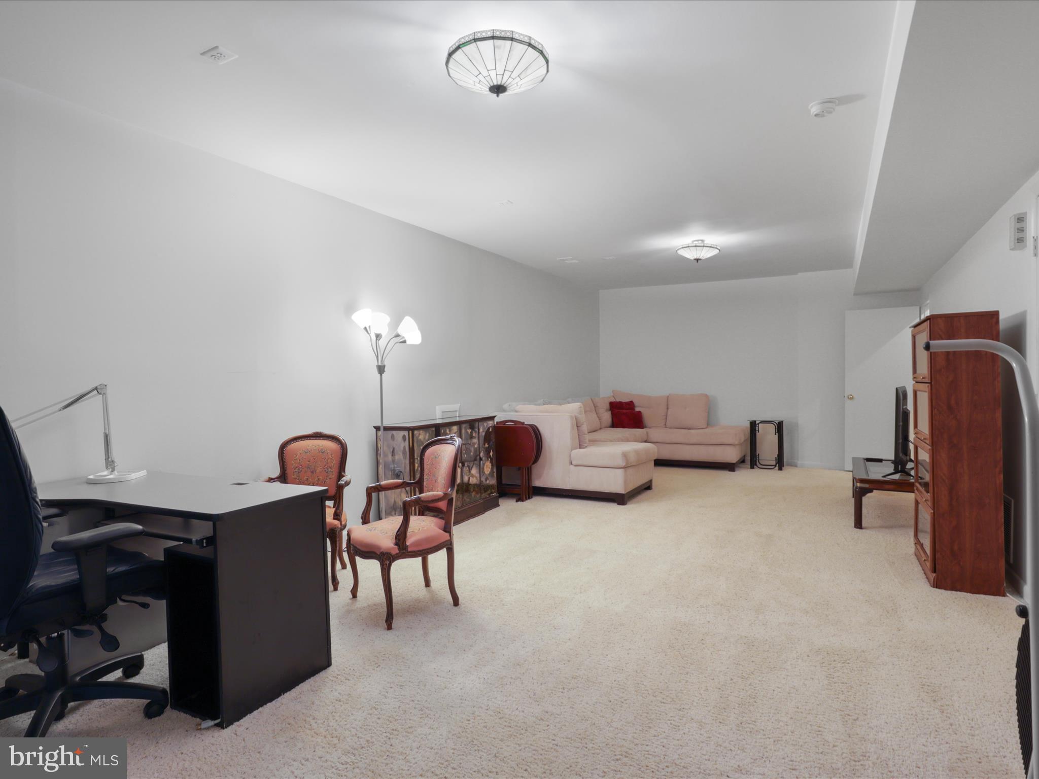 WEDGEWOOD - Residential Lease