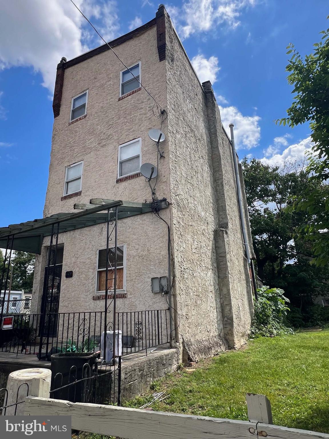 MANTUA - Residential