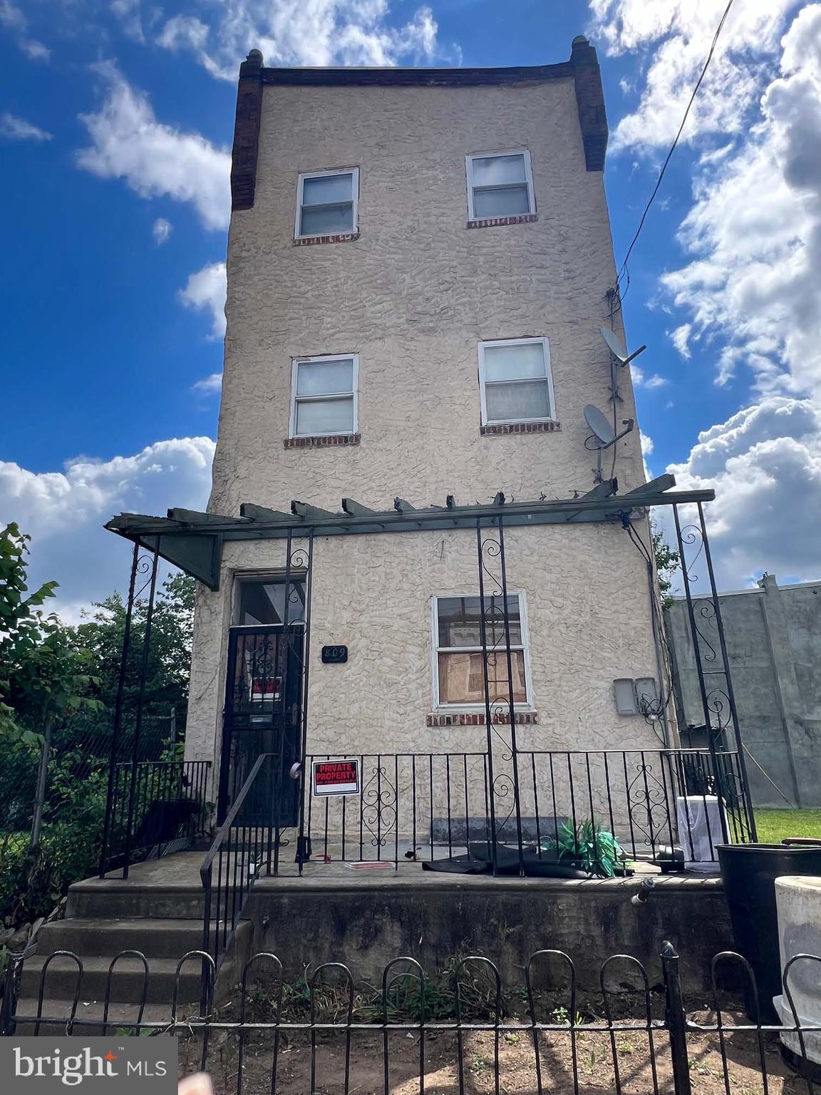 MANTUA - Residential