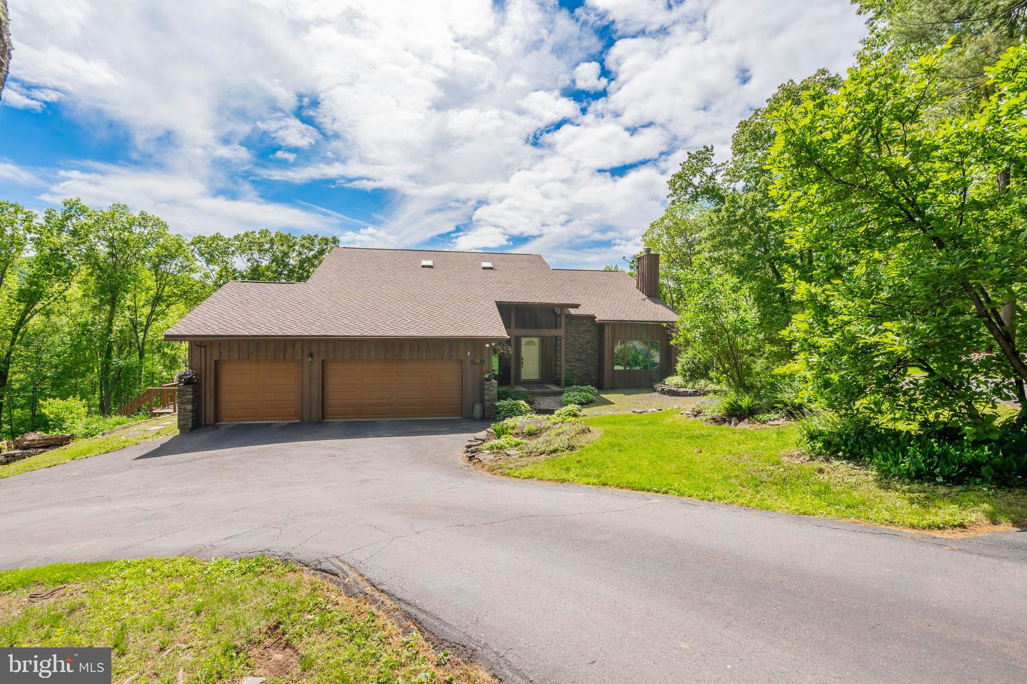 507 SHADOWBROOK DRIVE