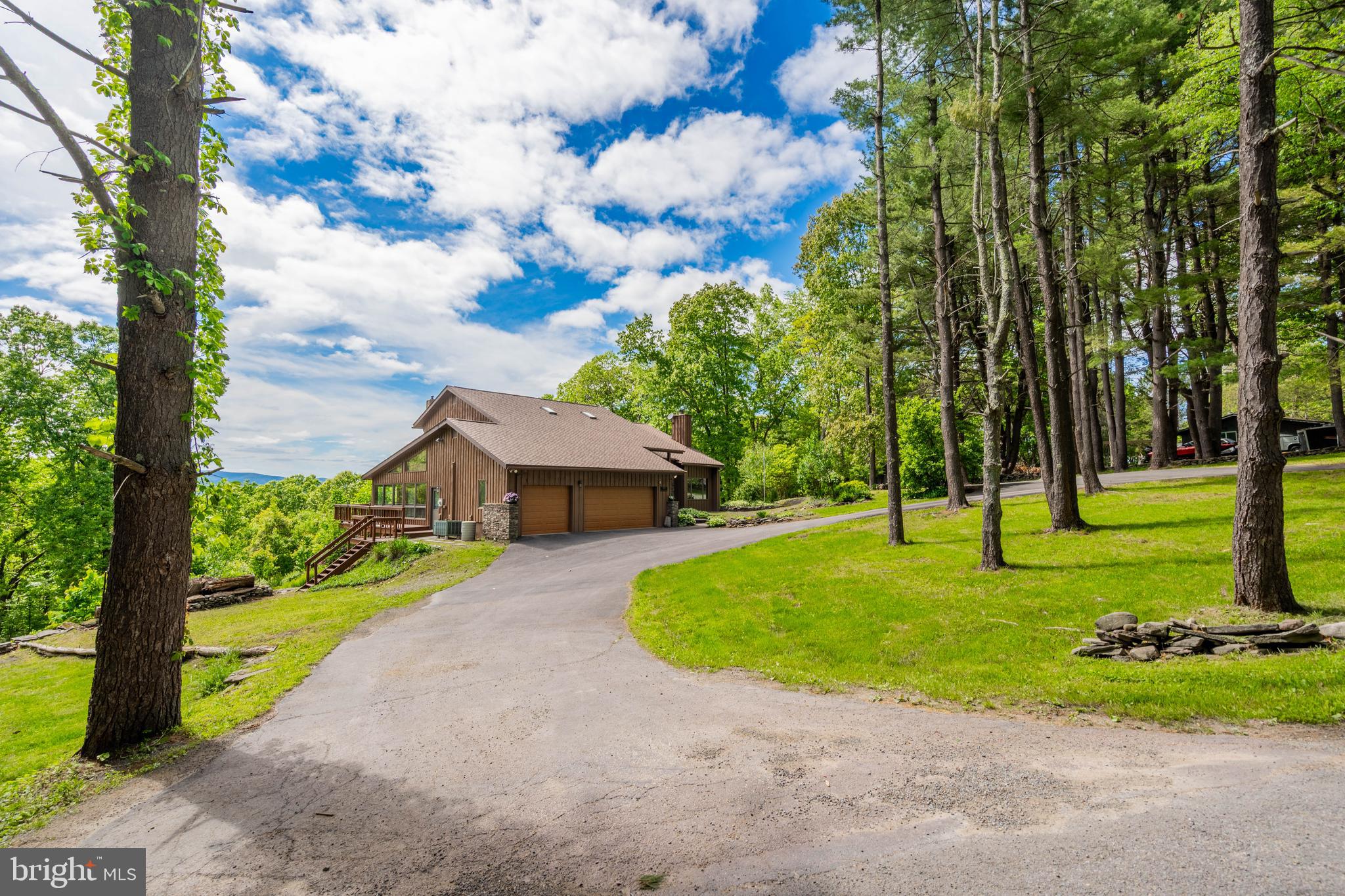507 SHADOWBROOK DRIVE
