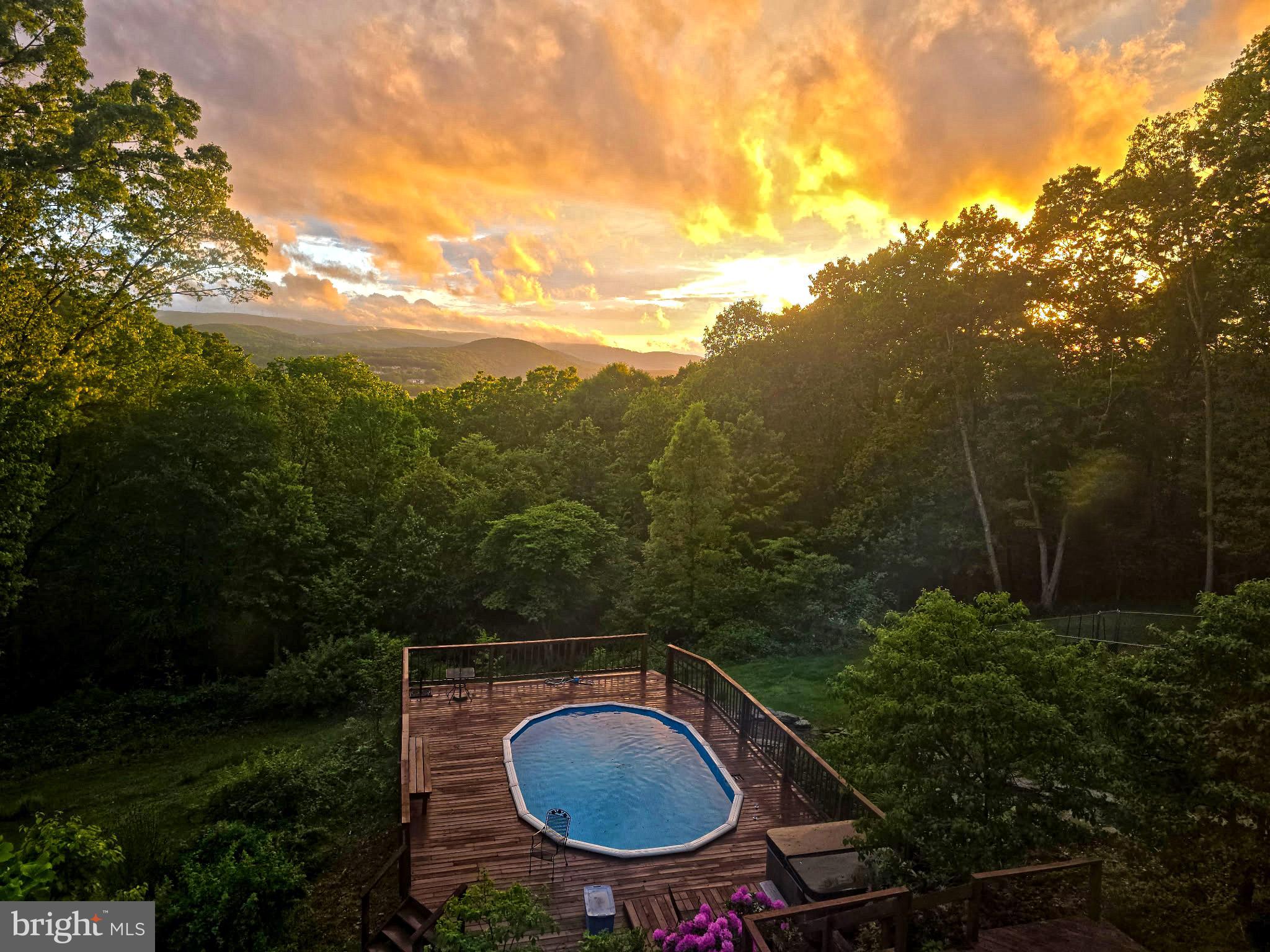 507 SHADOWBROOK DRIVE