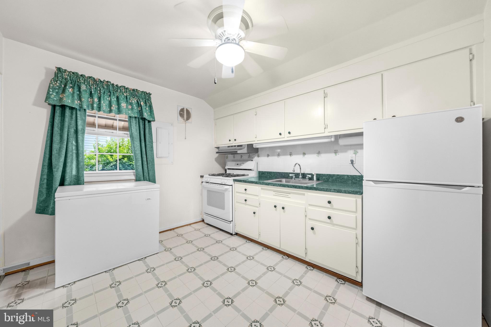 HOMEWOOD - Residential