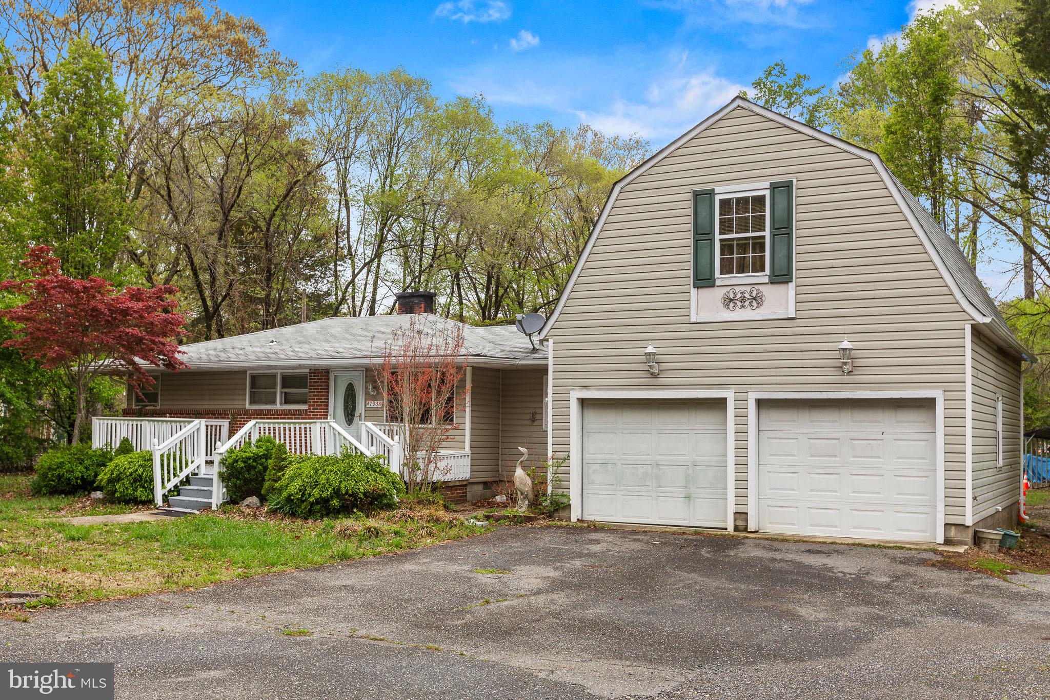 47938 JANET LANE