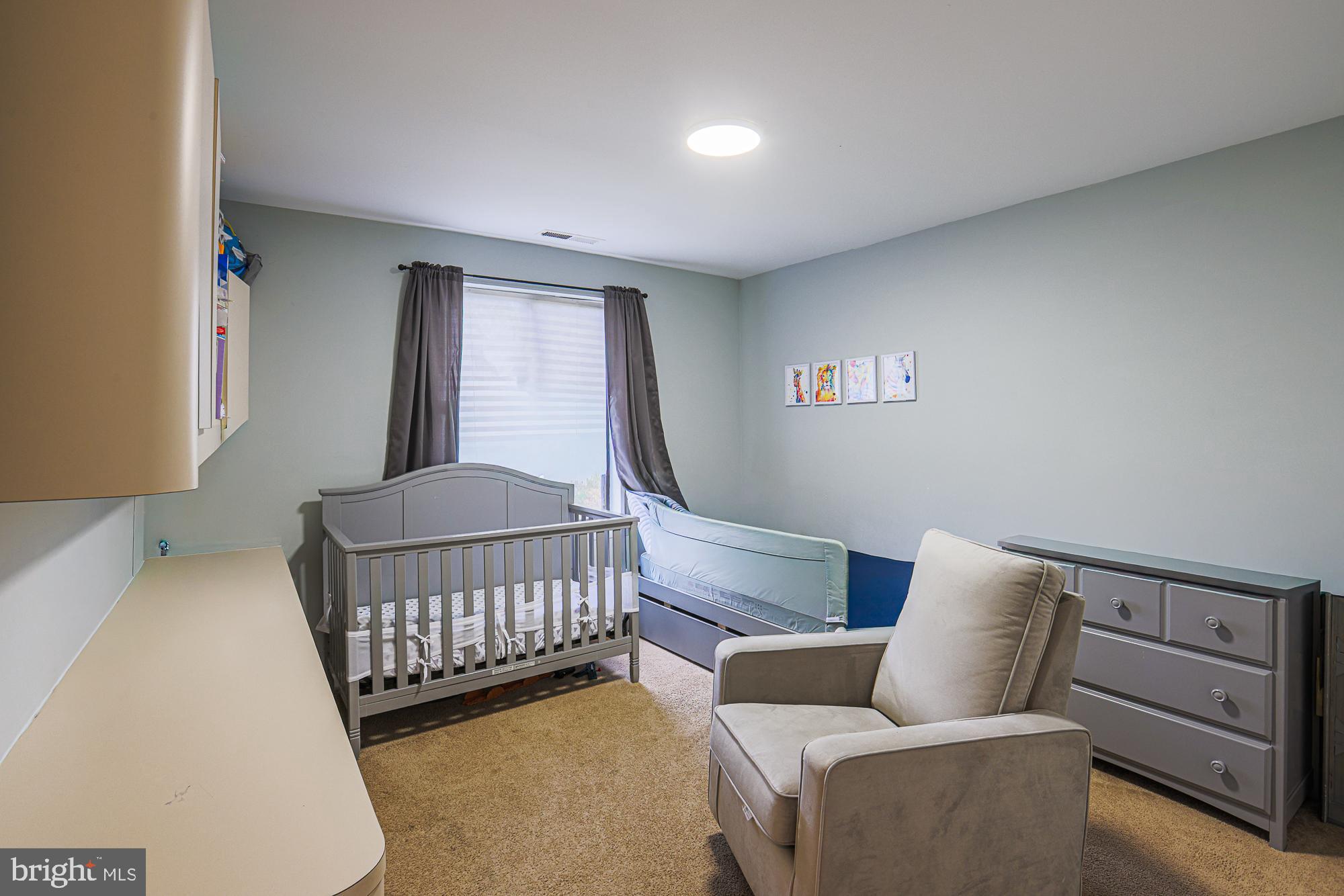 CROSS COUNTRY - Residential