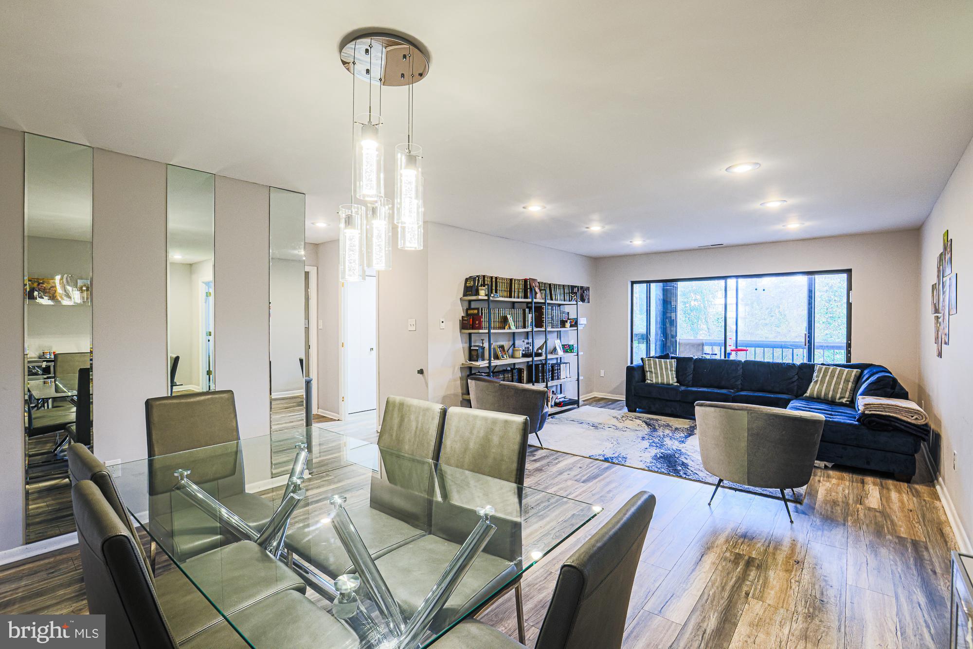 CROSS COUNTRY - Residential