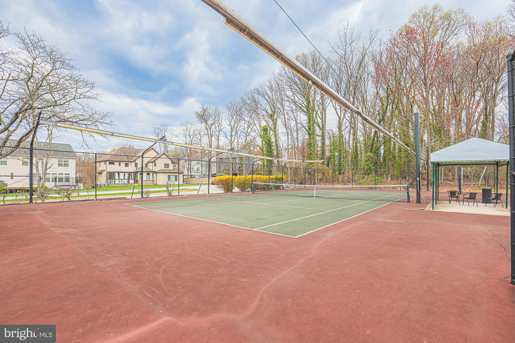 CROSS COUNTRY - Residential