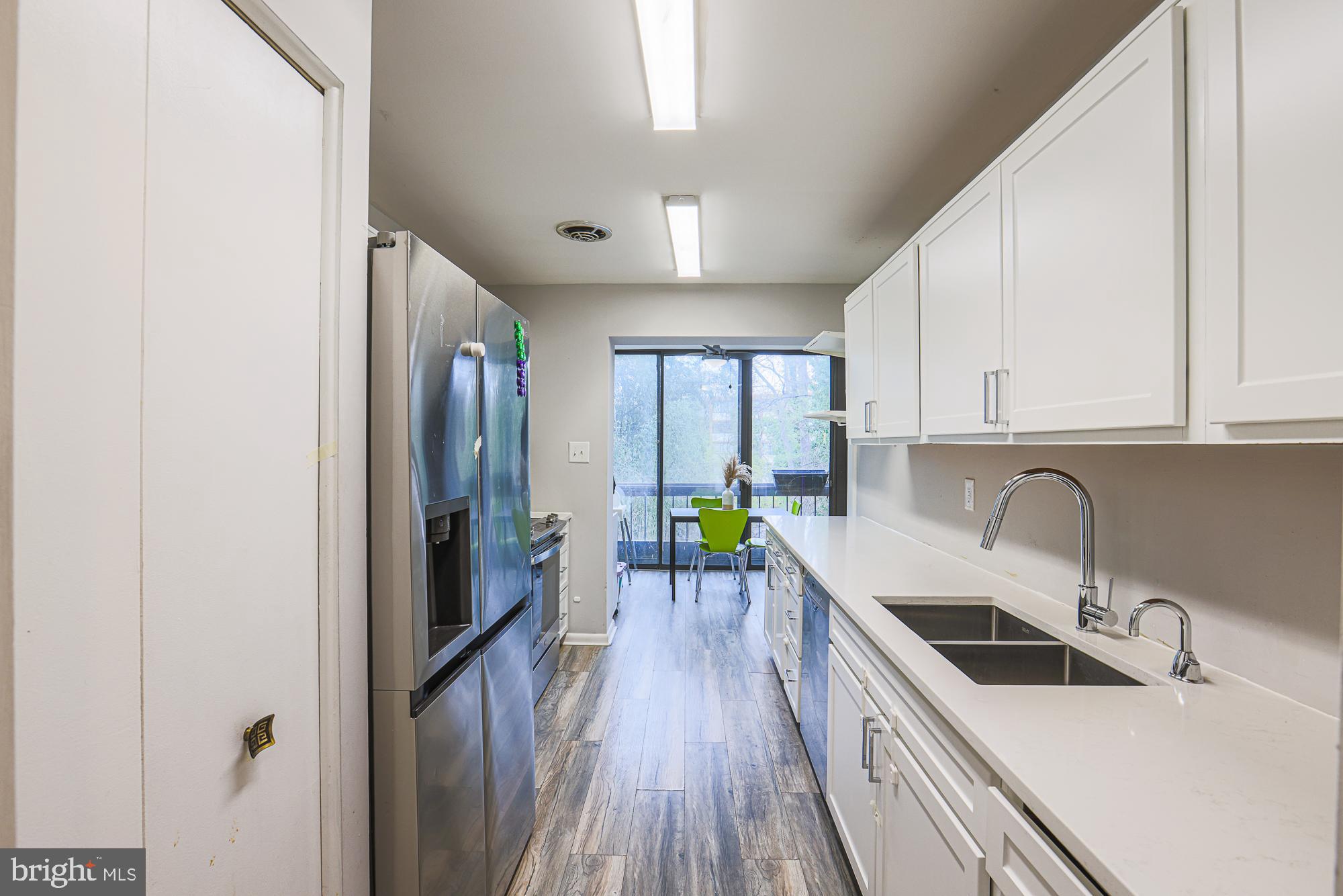 CROSS COUNTRY - Residential