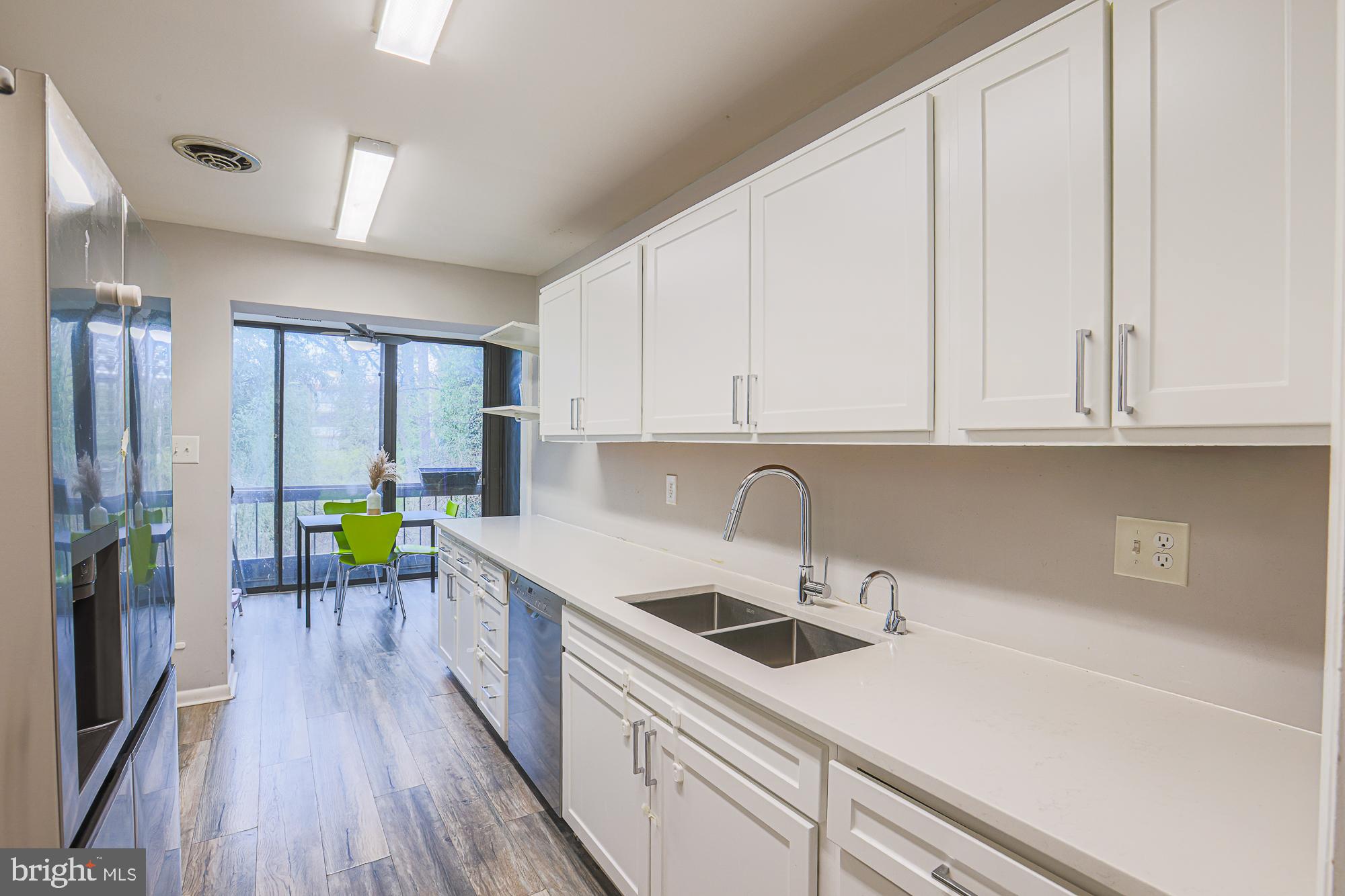 CROSS COUNTRY - Residential