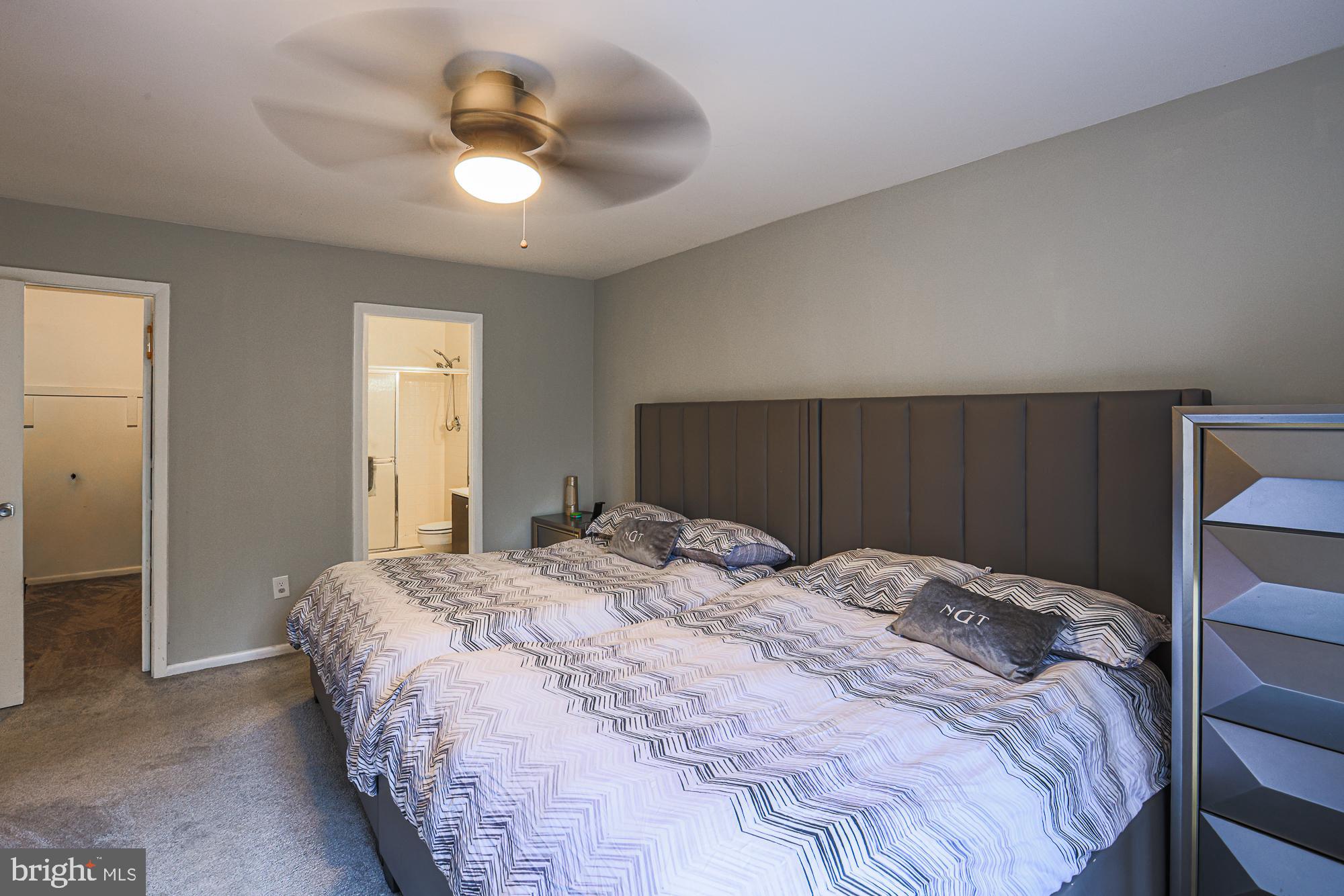 CROSS COUNTRY - Residential