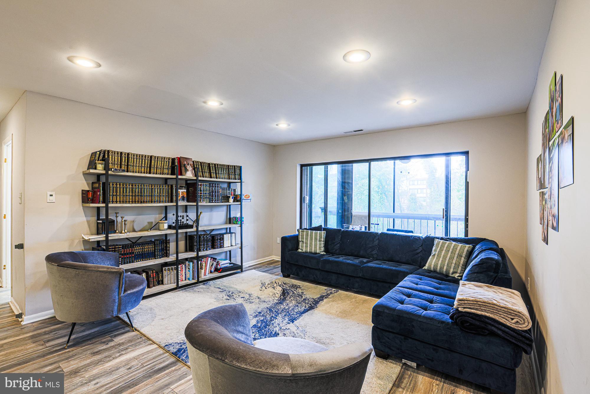 CROSS COUNTRY - Residential