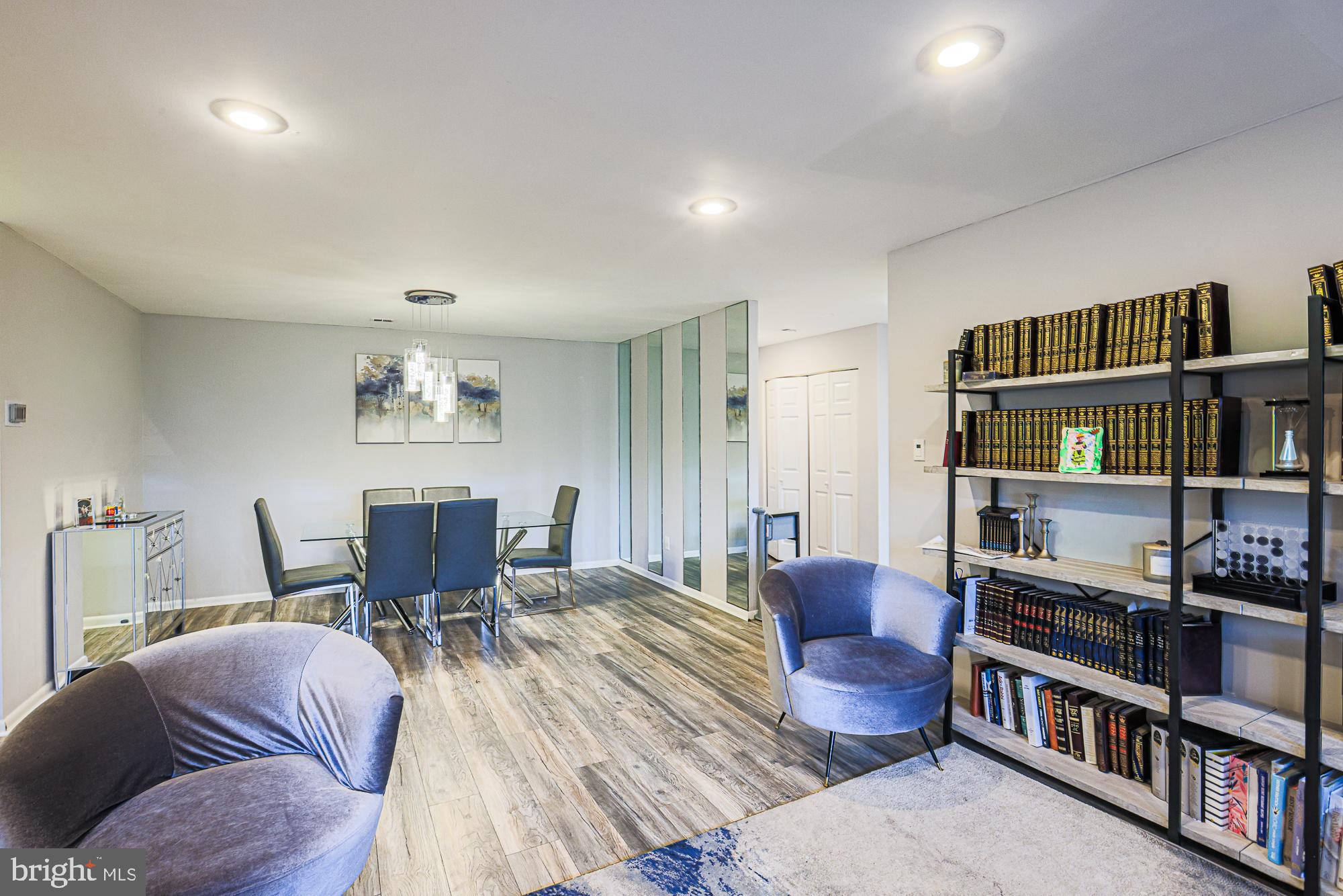 CROSS COUNTRY - Residential