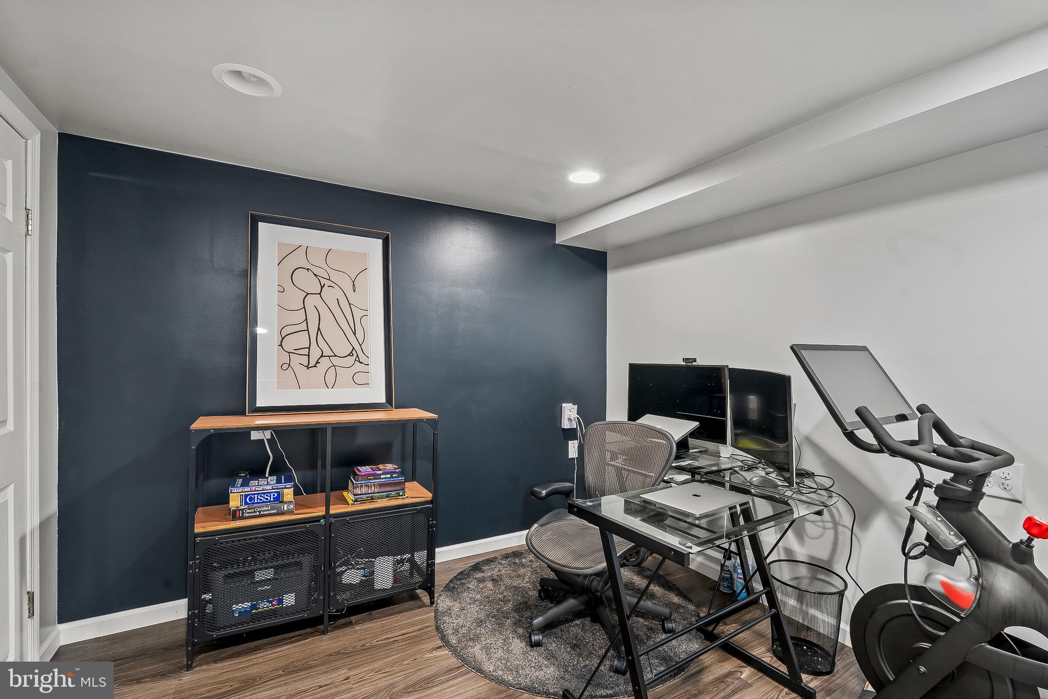 MAYFIELD - Residential