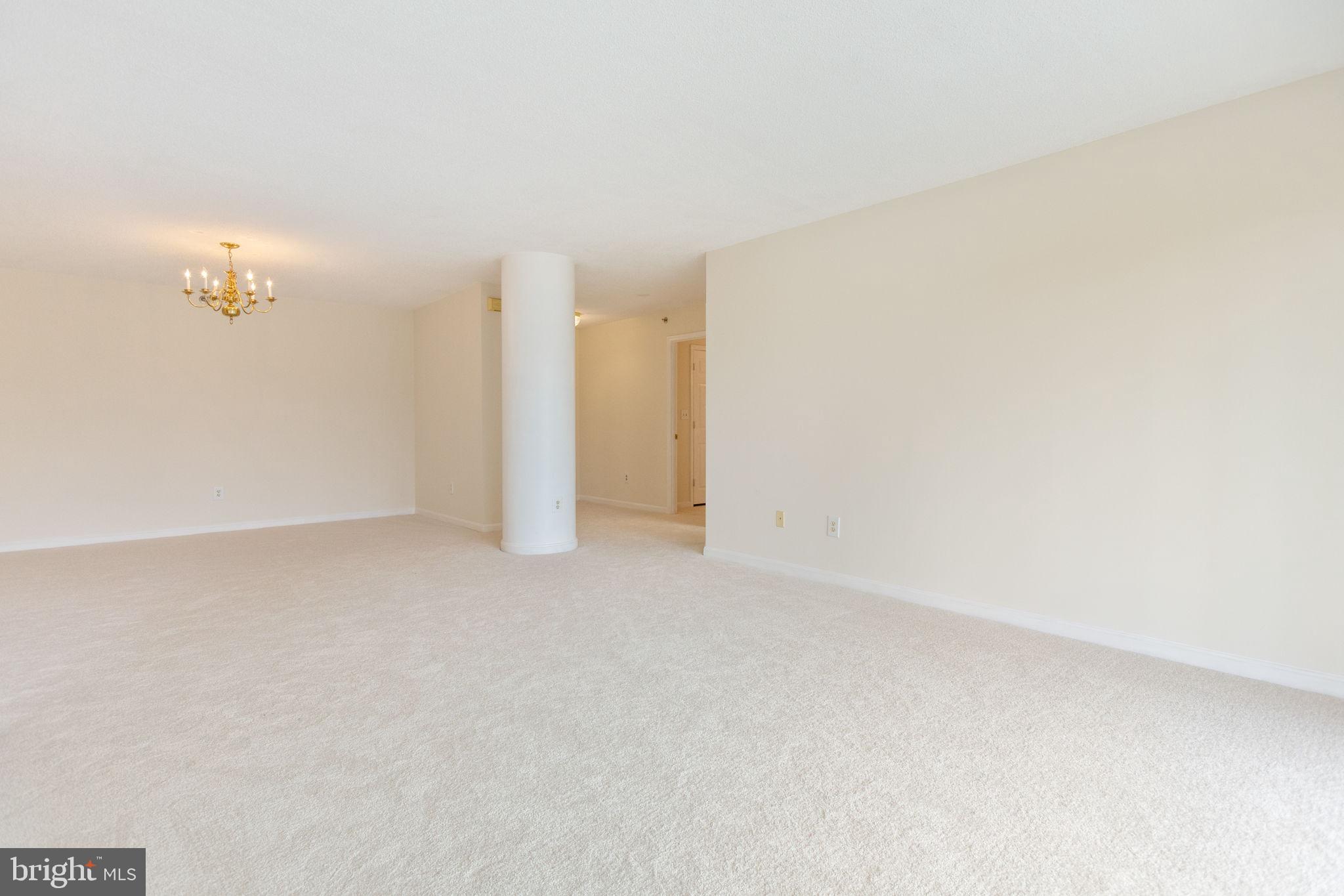 LANSDOWNE WOODS - Residential