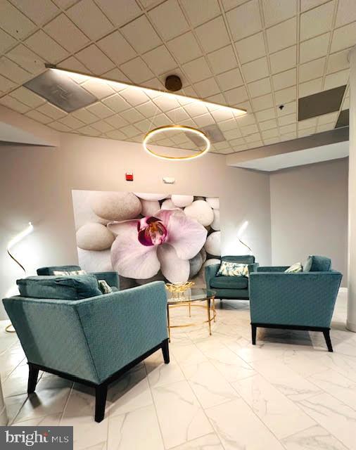 LANSDOWNE WOODS - Residential