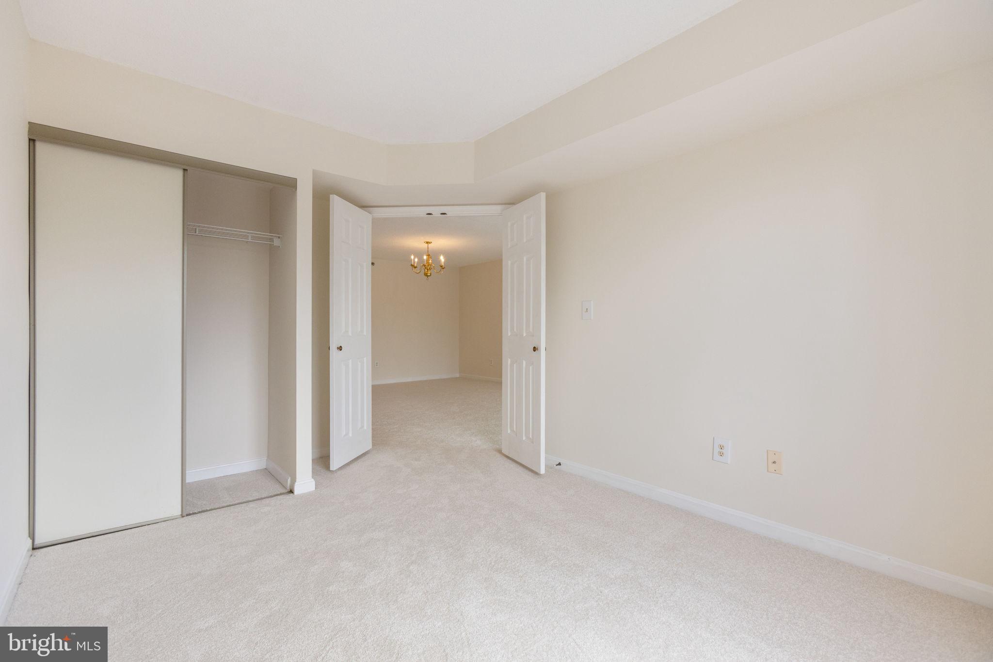 LANSDOWNE WOODS - Residential