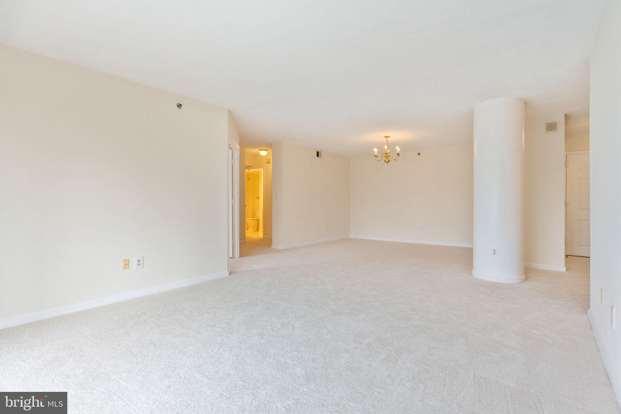 LANSDOWNE WOODS - Residential