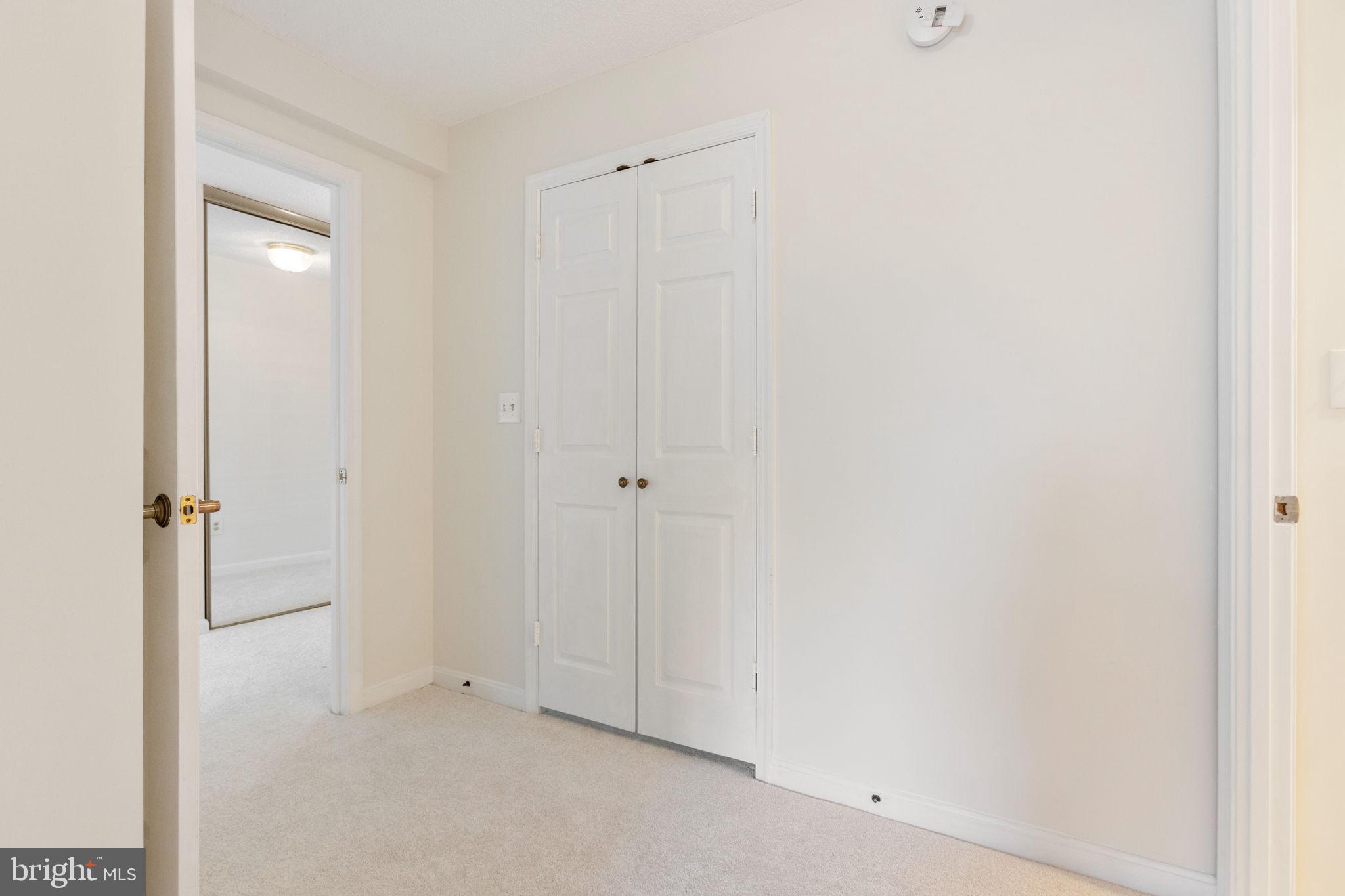 LANSDOWNE WOODS - Residential