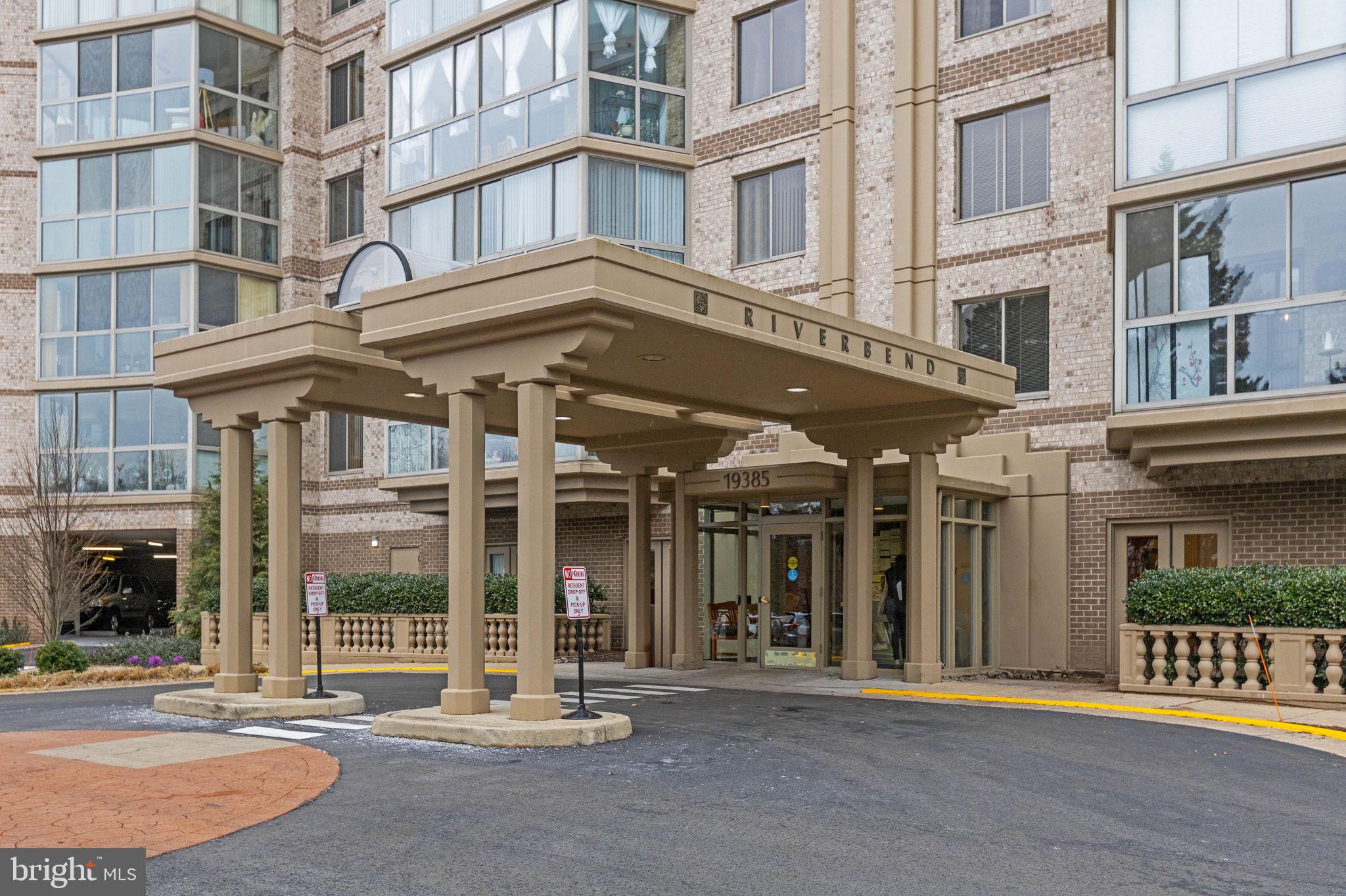 LANSDOWNE WOODS - Residential