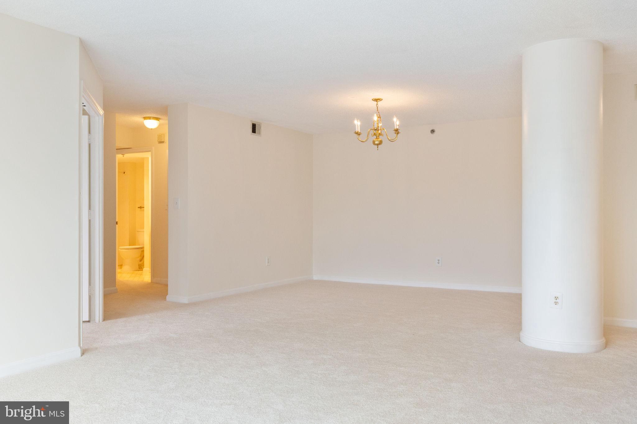 LANSDOWNE WOODS - Residential