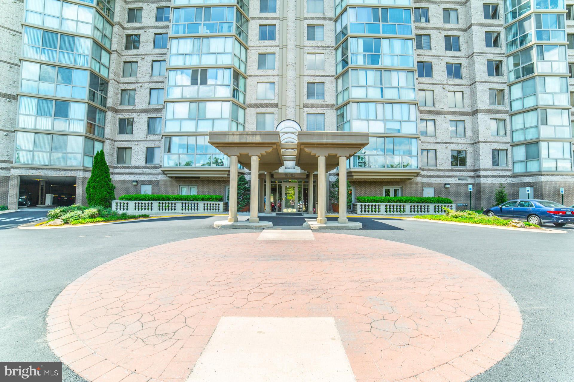 LANSDOWNE WOODS - Residential