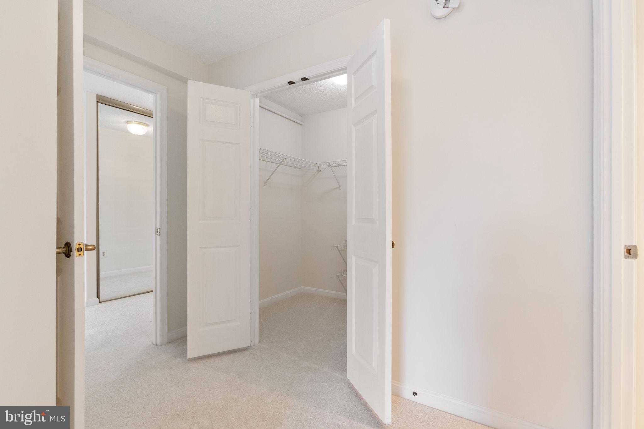 LANSDOWNE WOODS - Residential