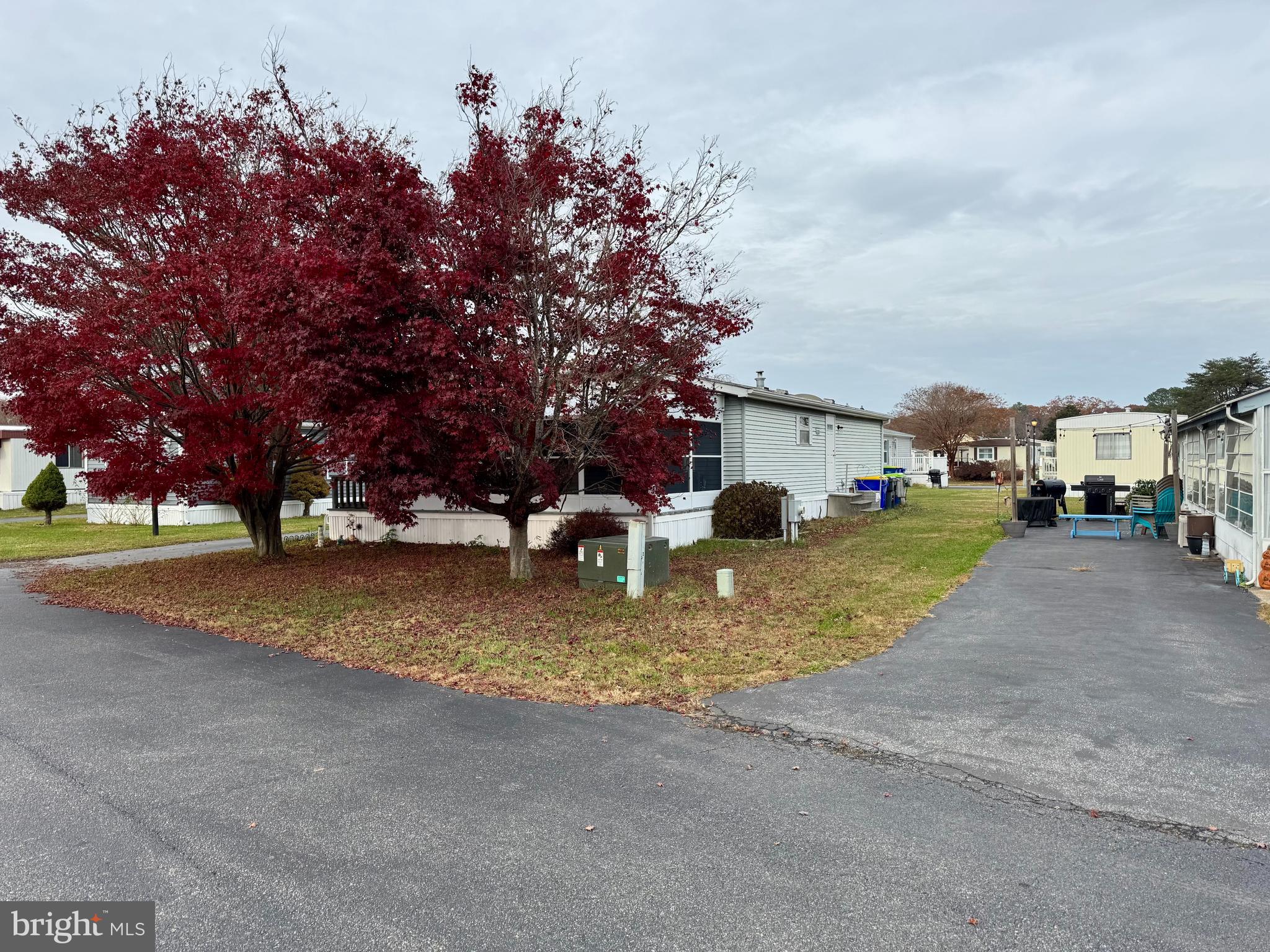 24 CANDLELIGHT LANE 26018