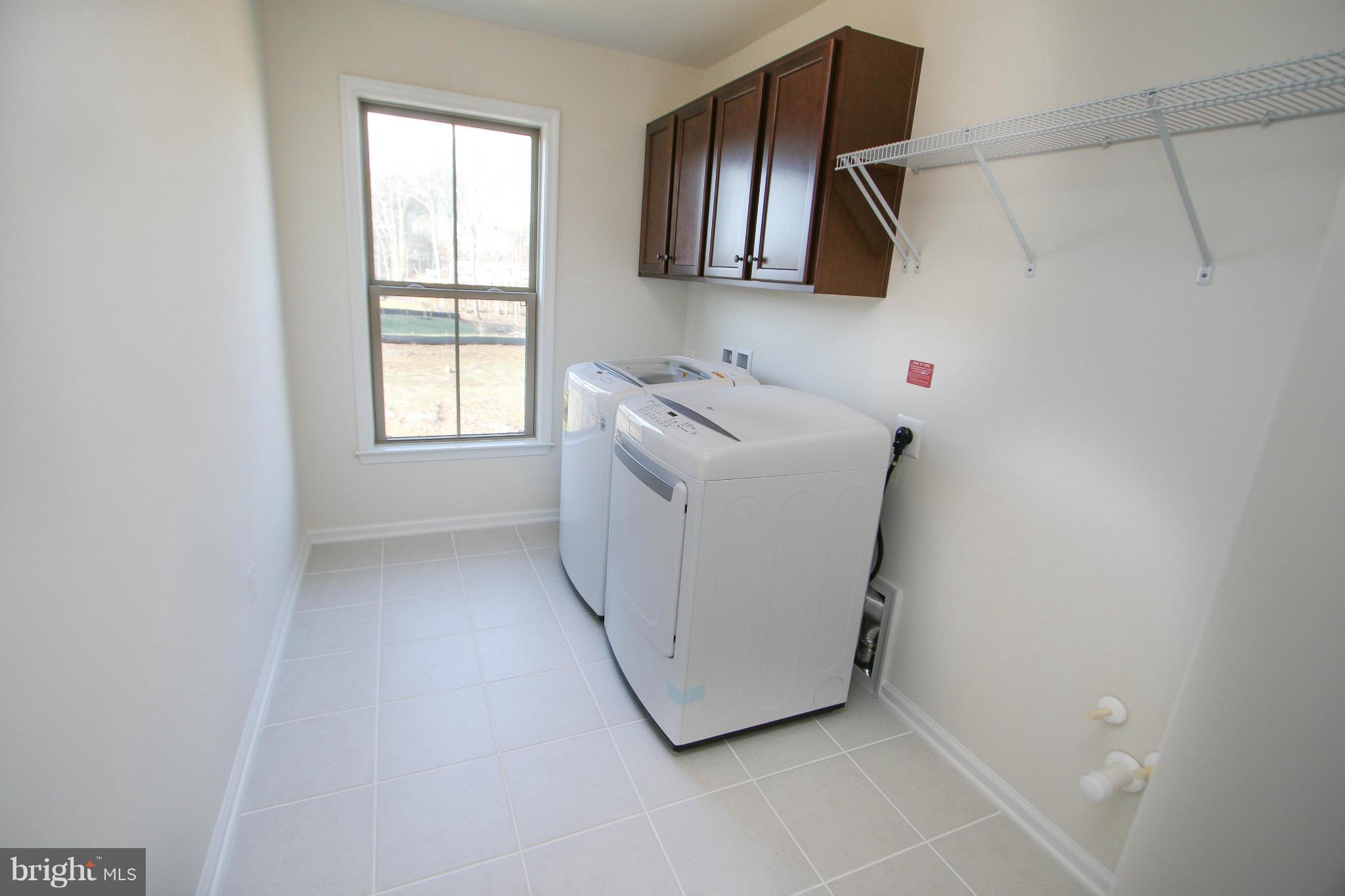 EASTVIEW AT STONE RIDGE - Residential Lease