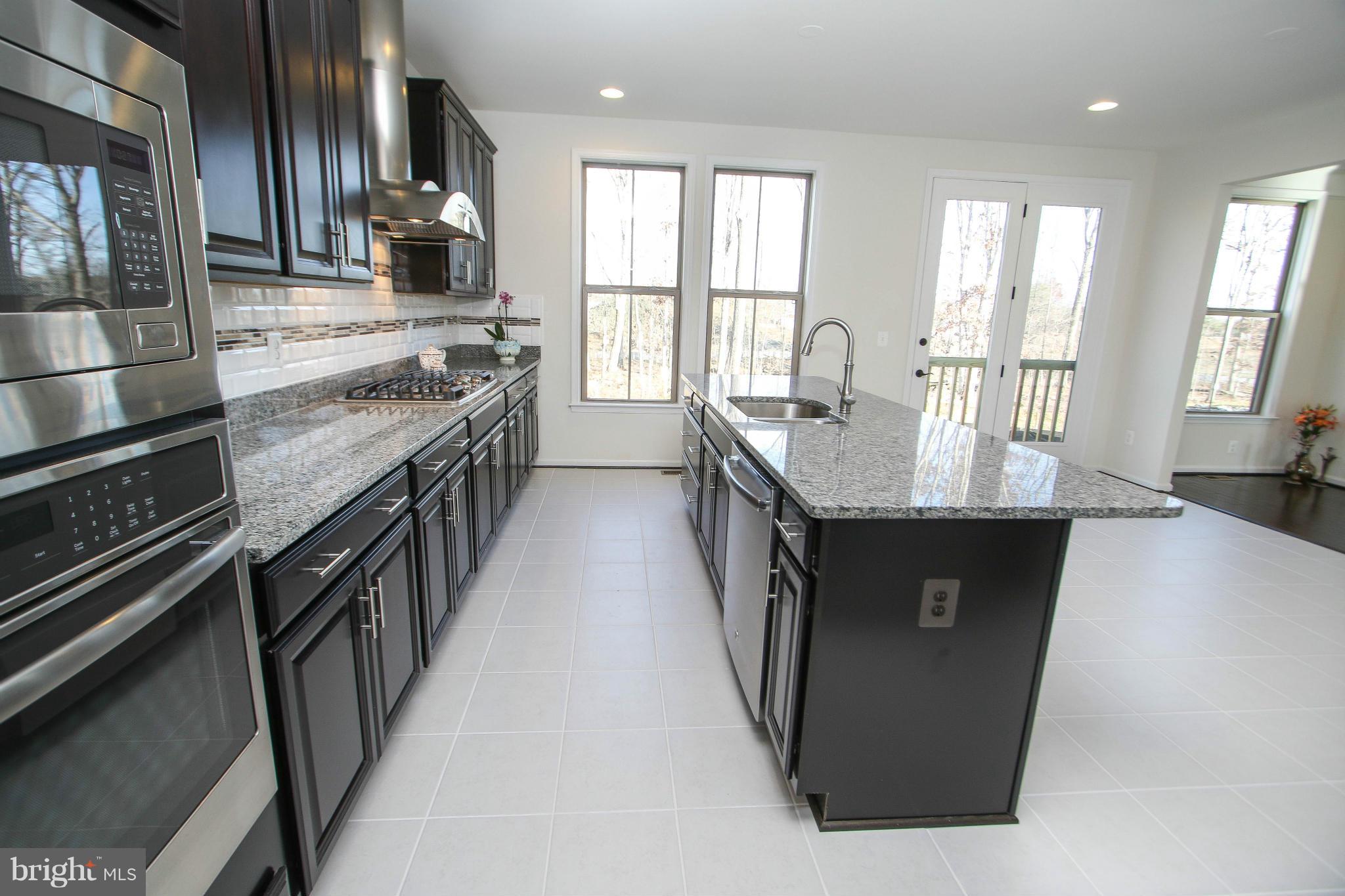 EASTVIEW AT STONE RIDGE - Residential Lease