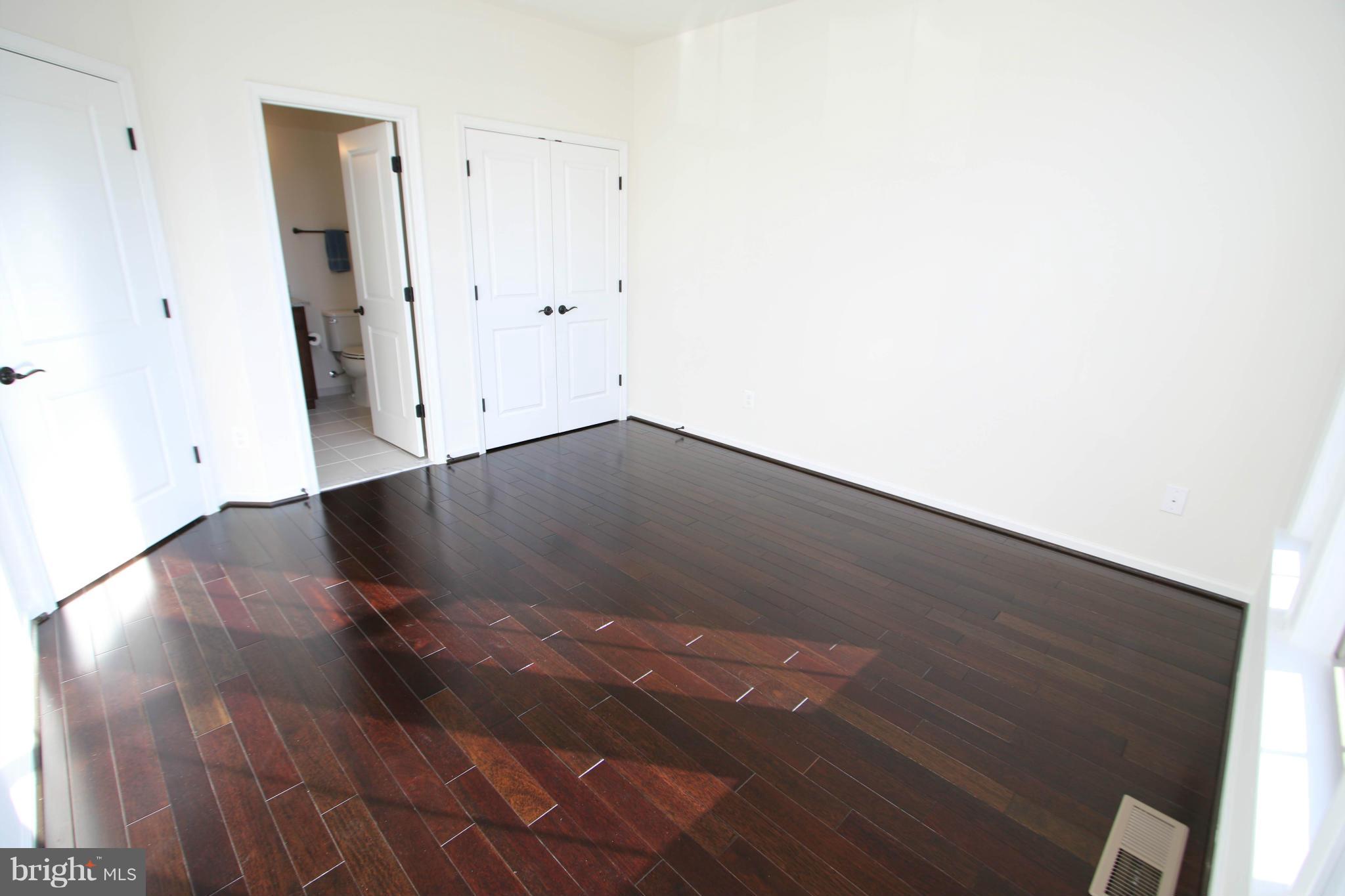 EASTVIEW AT STONE RIDGE - Residential Lease