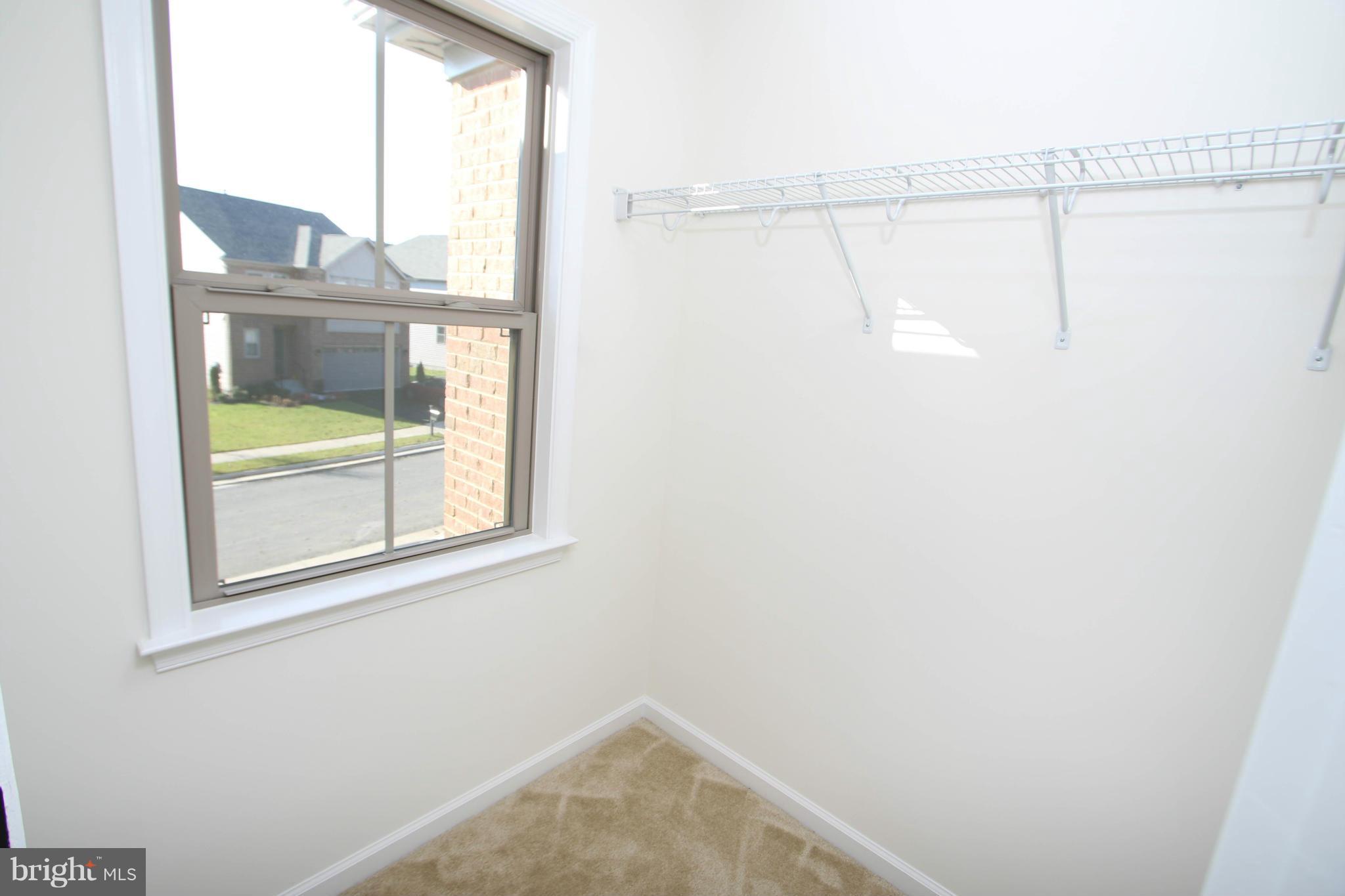 EASTVIEW AT STONE RIDGE - Residential Lease